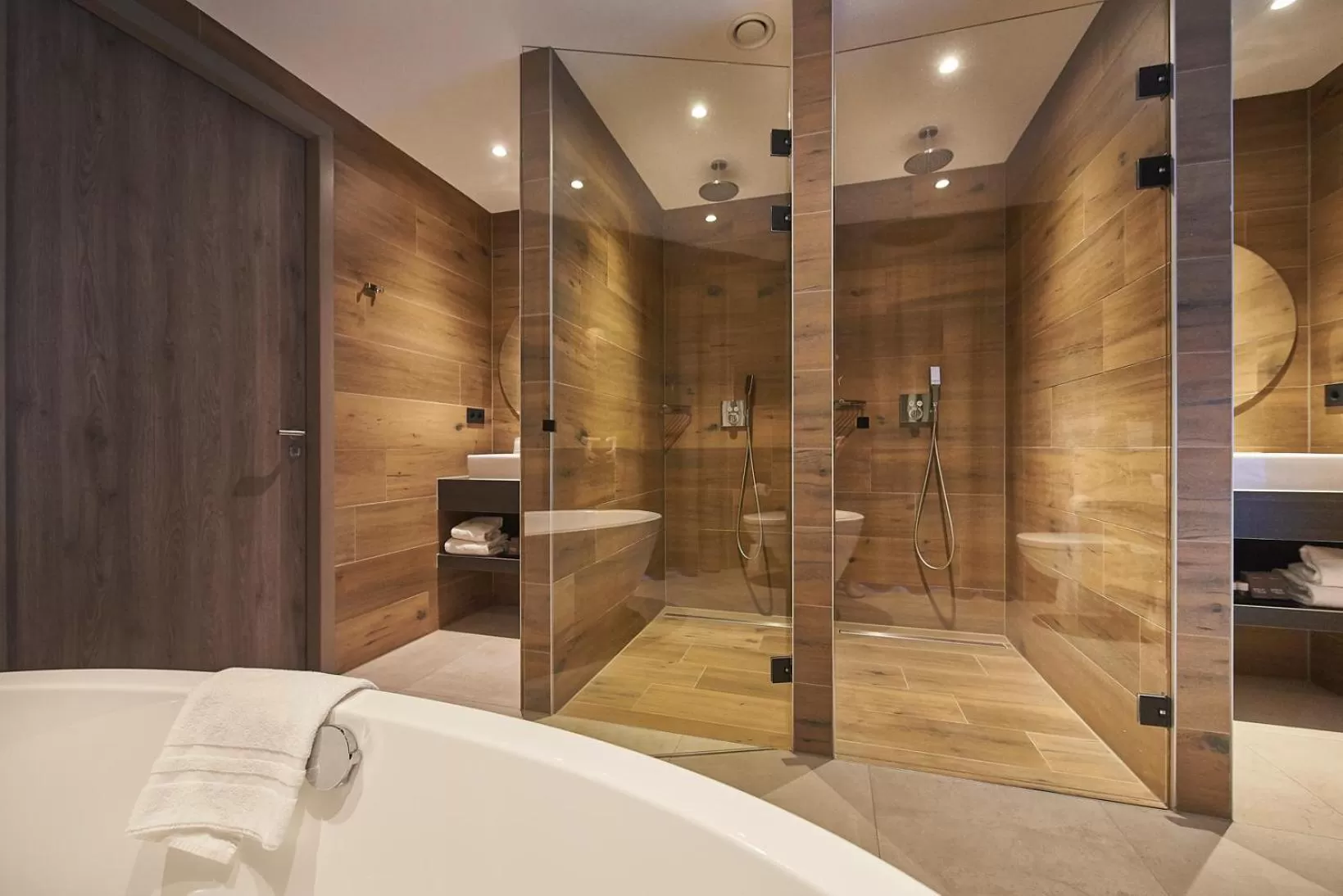 Shower in Van der Valk Hotel Leeuwarden