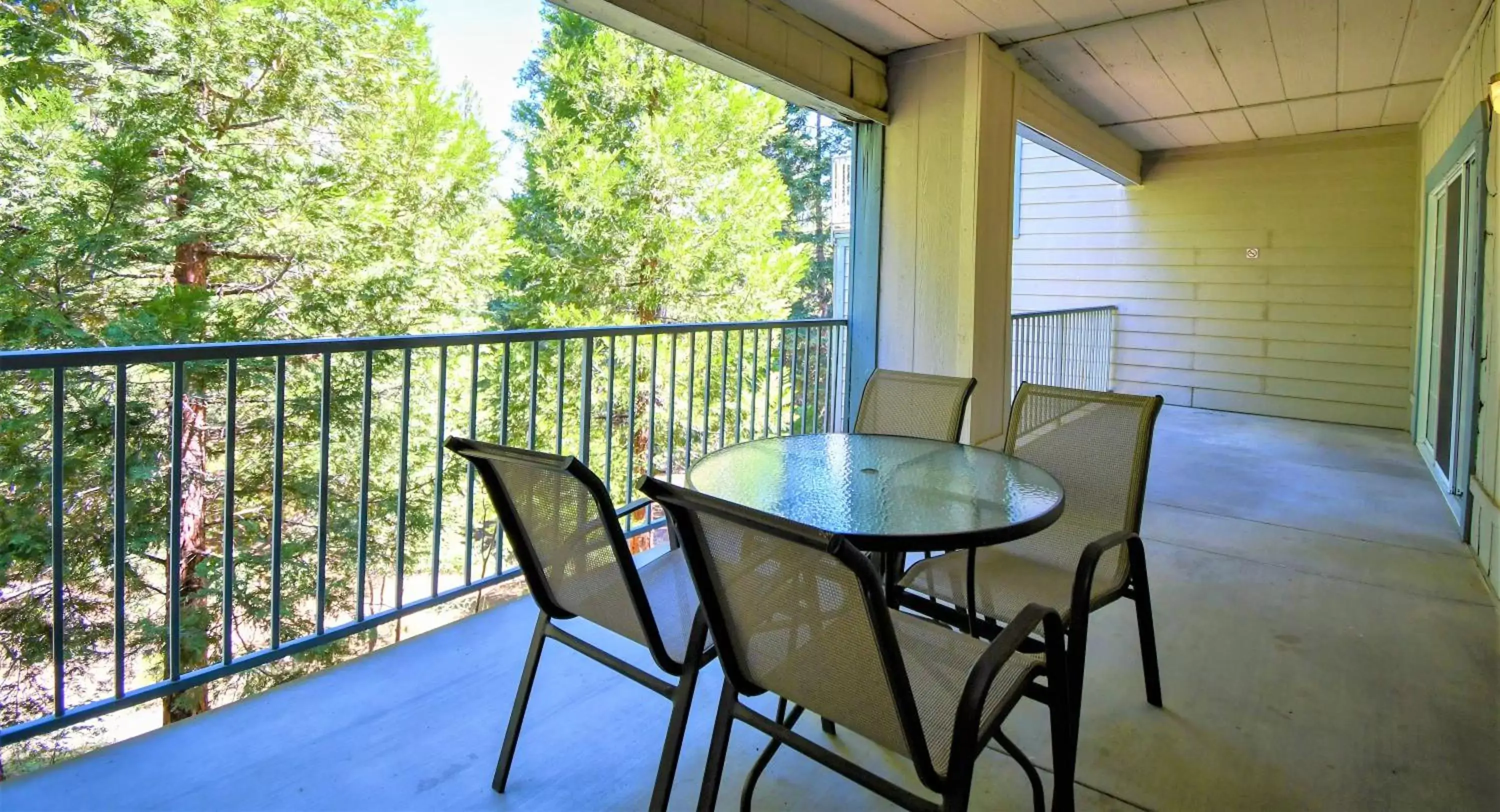 Patio, Balcony/Terrace in North Bay At Lake Arrowhead