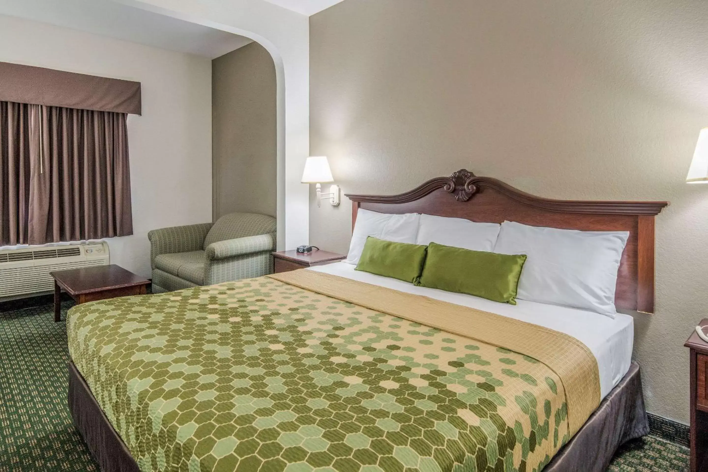 Photo of the whole room, Bed in Econo Lodge Weatherford Photo of the whole room, Bed in Econo Lodge Weatherford