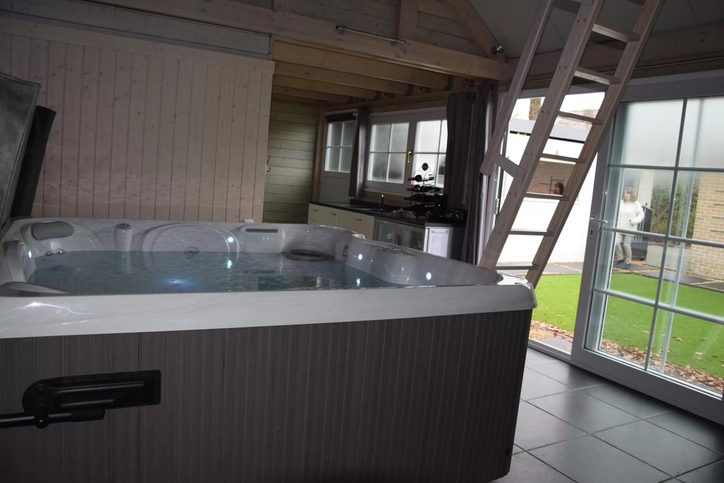 Hot Tub in B&B Jo - Li