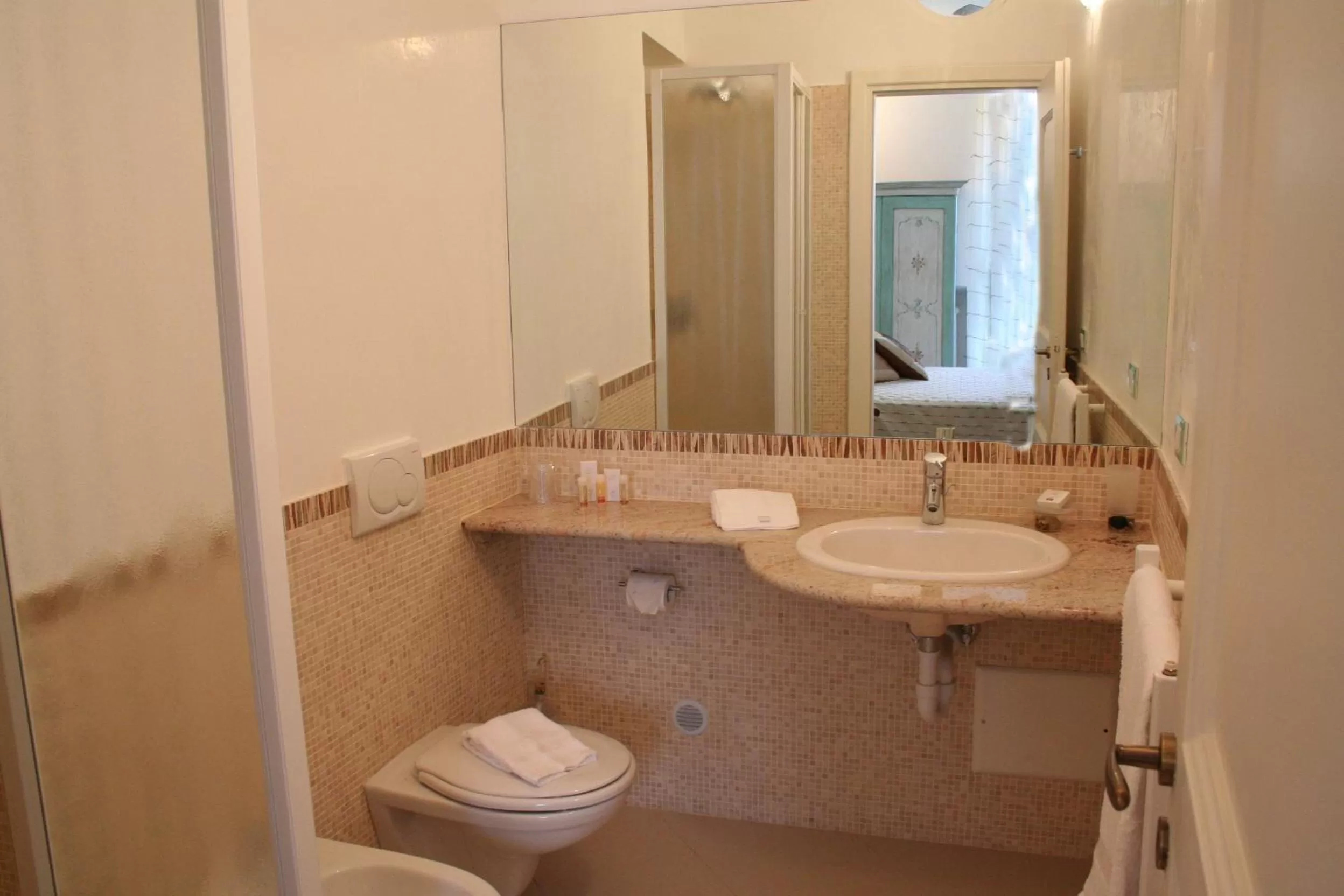 Shower in Villa Lieta