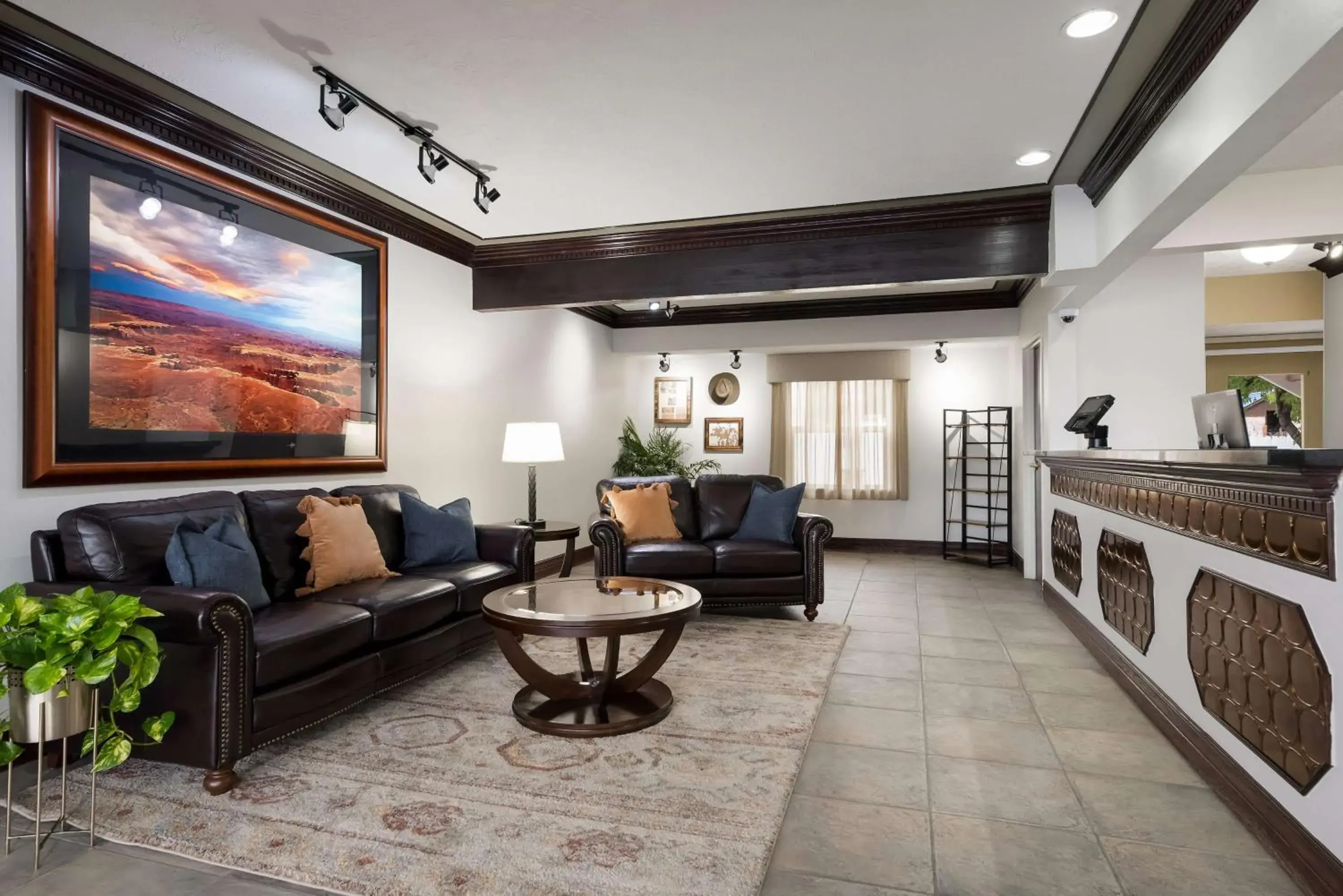 Lobby or reception, Seating Area in Best Western Butch Cassidy Inn