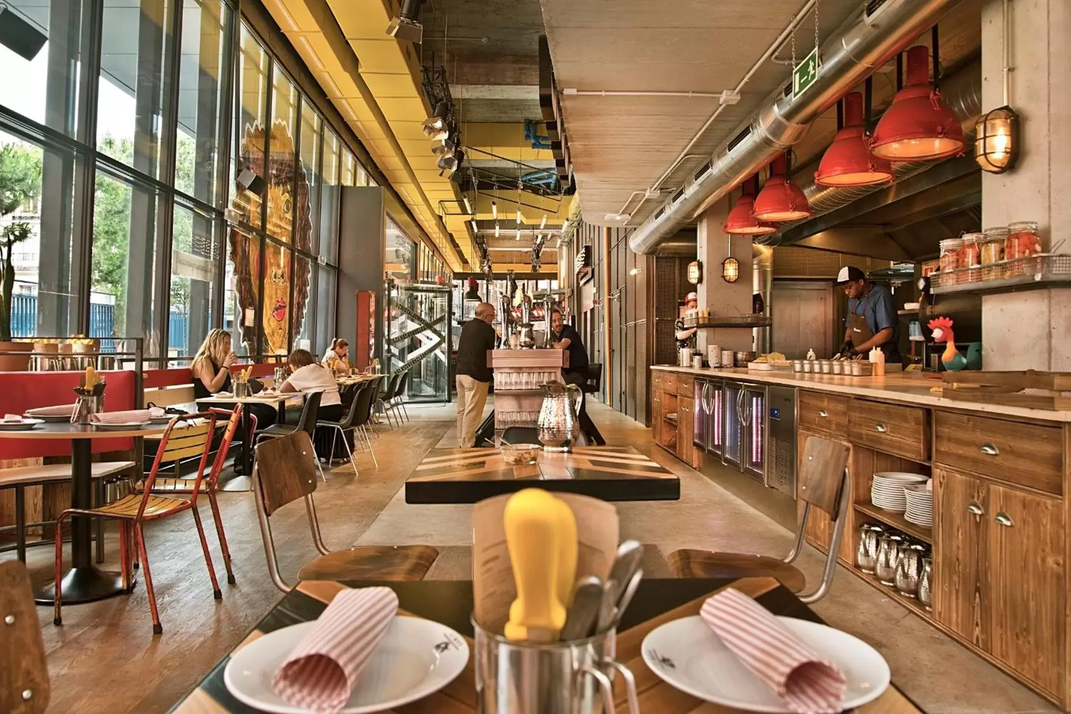 Restaurant/places to eat in Bastardo Hostel Restaurant/places to eat in Bastardo Hostel