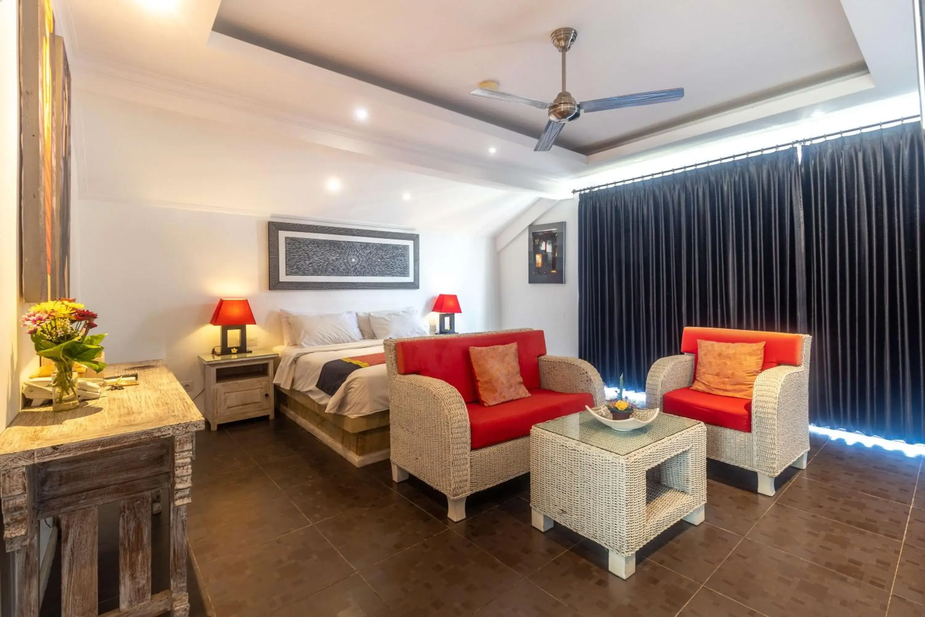 Bedroom, Seating Area in Aleesha Villas and Suites
