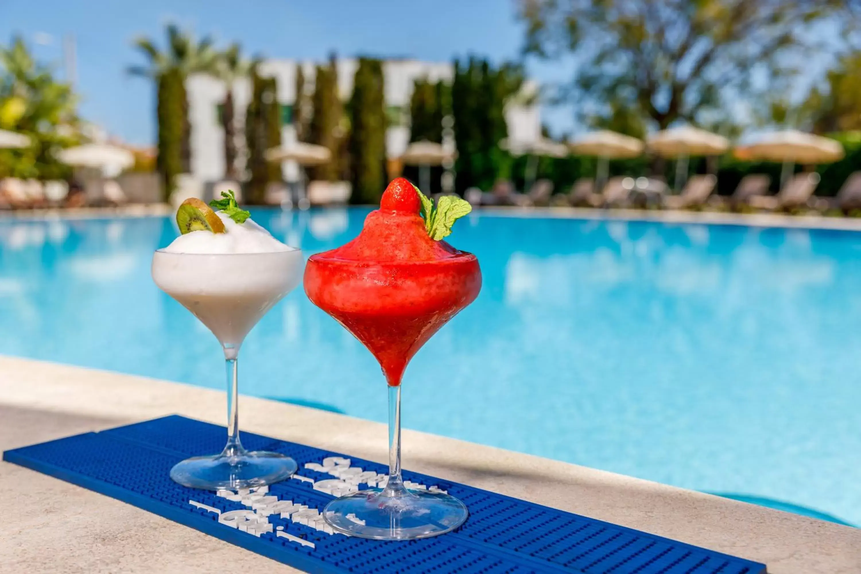 Drinks, Swimming Pool in AP Maria Nova Lounge - Adults Friendly