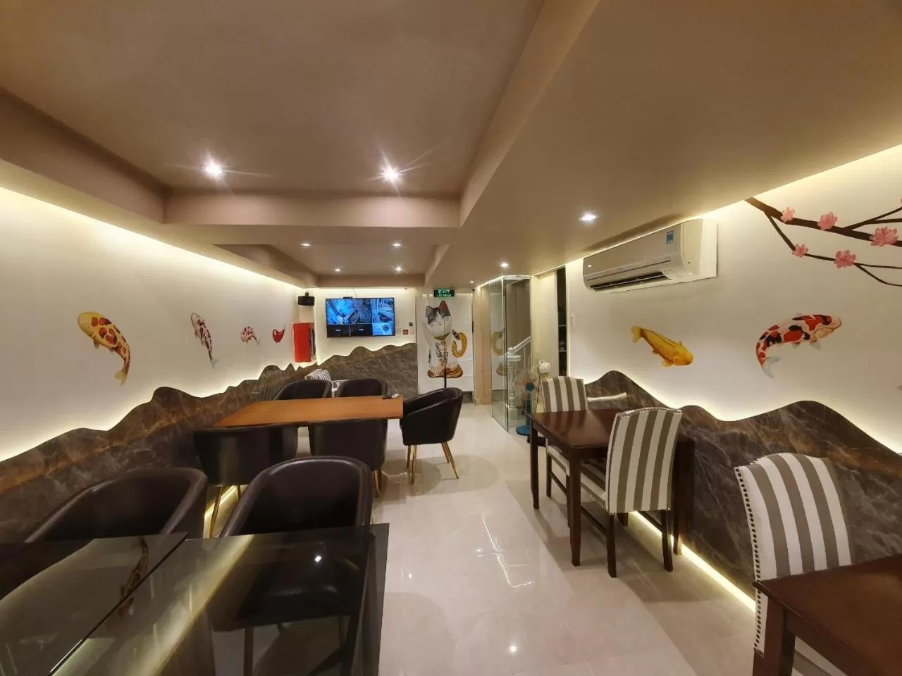 Saigon By Night Luxury Hotel