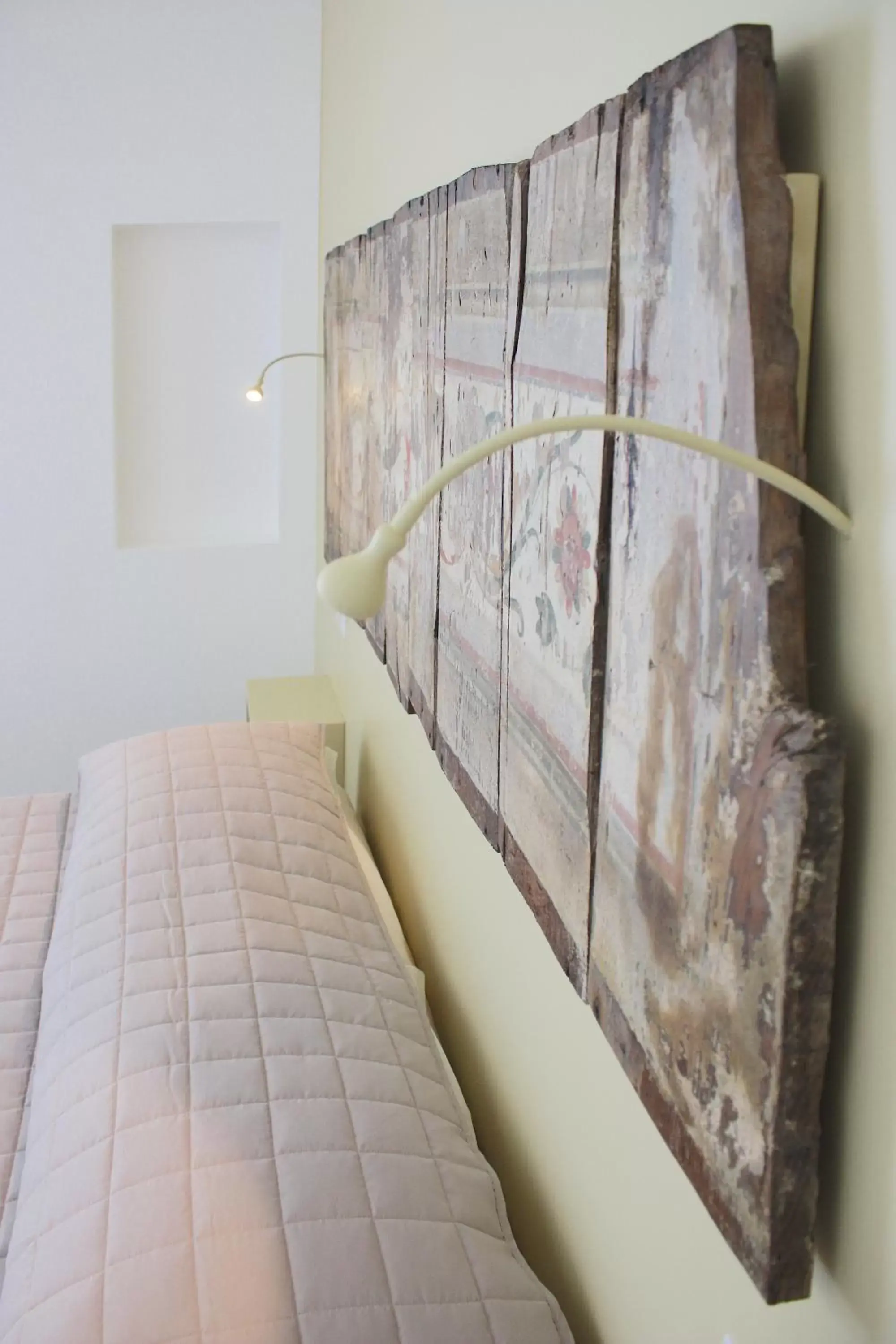 Decorative detail, Bed in Hotel Intorno Al Fico
