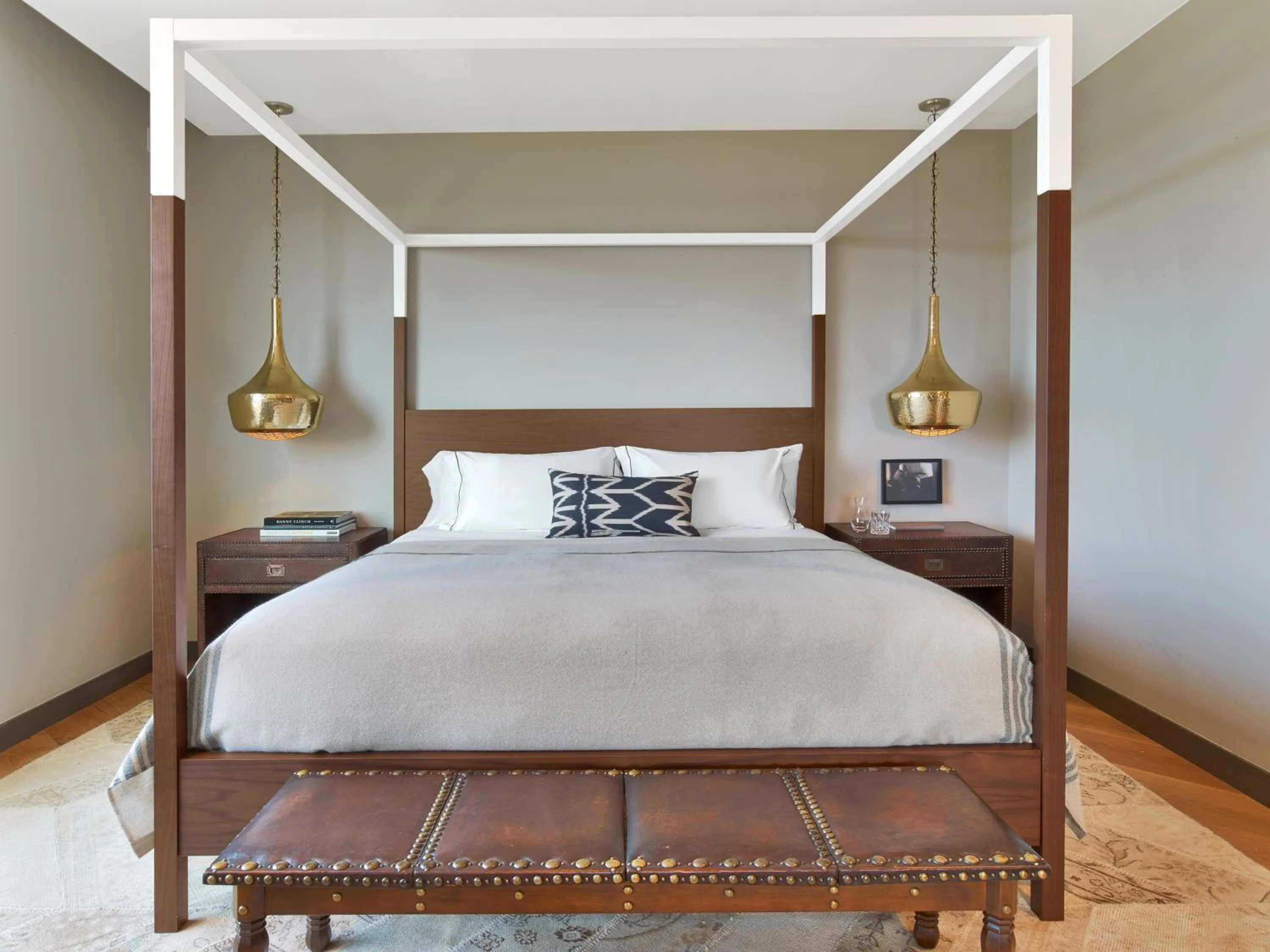 Photo of the whole room, Bed in Hotel Van Zandt