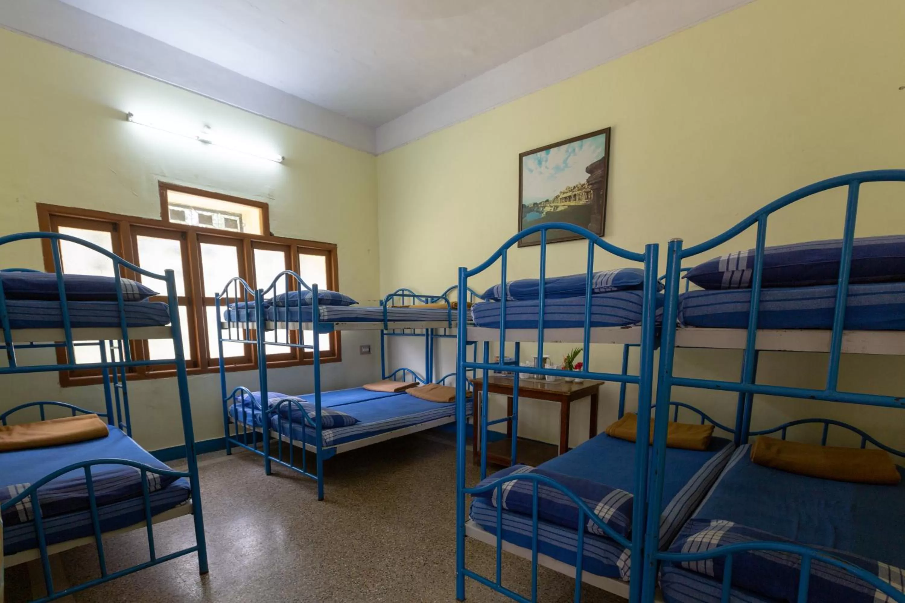 Bed in KSTDC Hotel Mayura Bhuvaneshwari Kamalapur