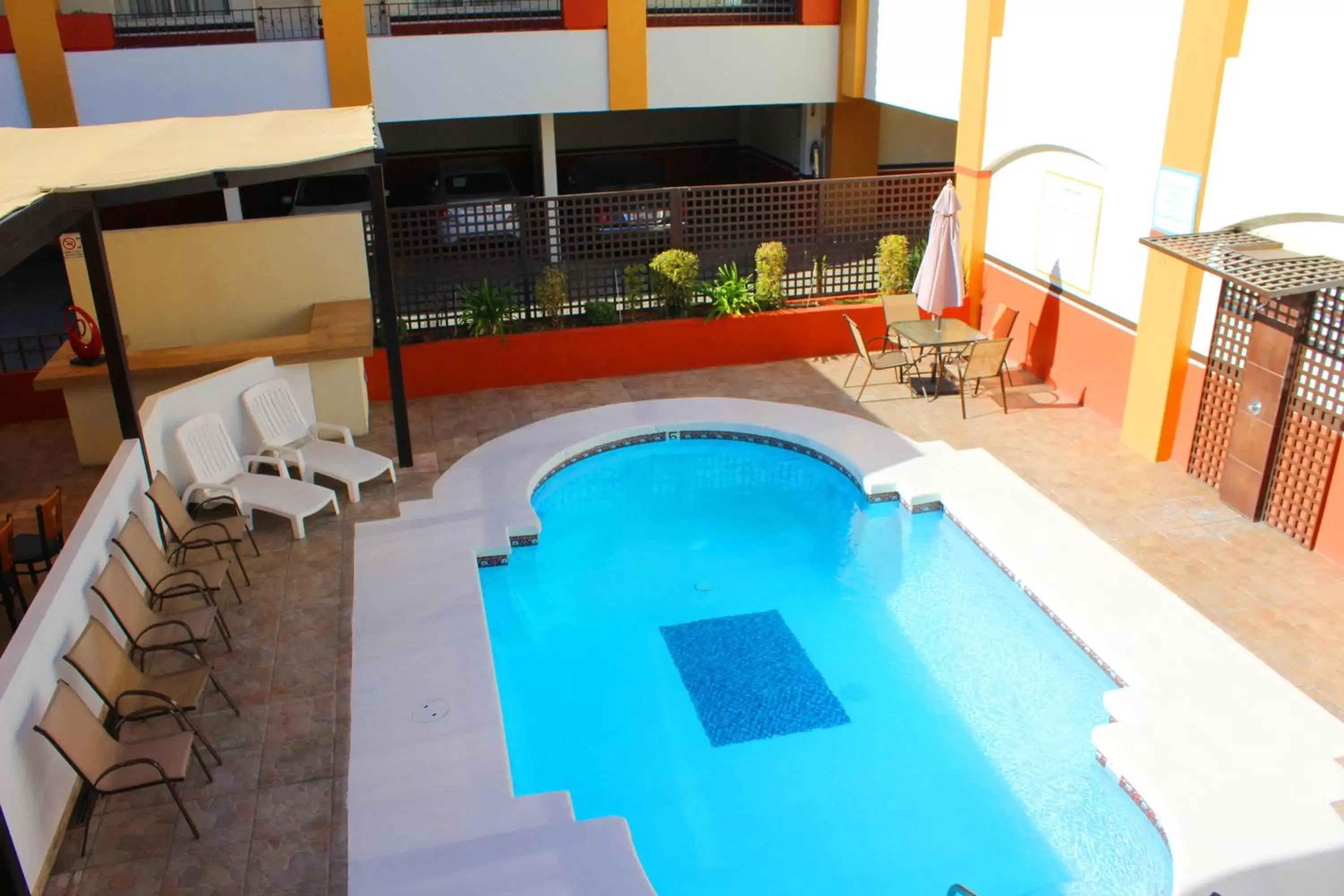 Swimming pool, Pool View in Del Mar Inn Playas