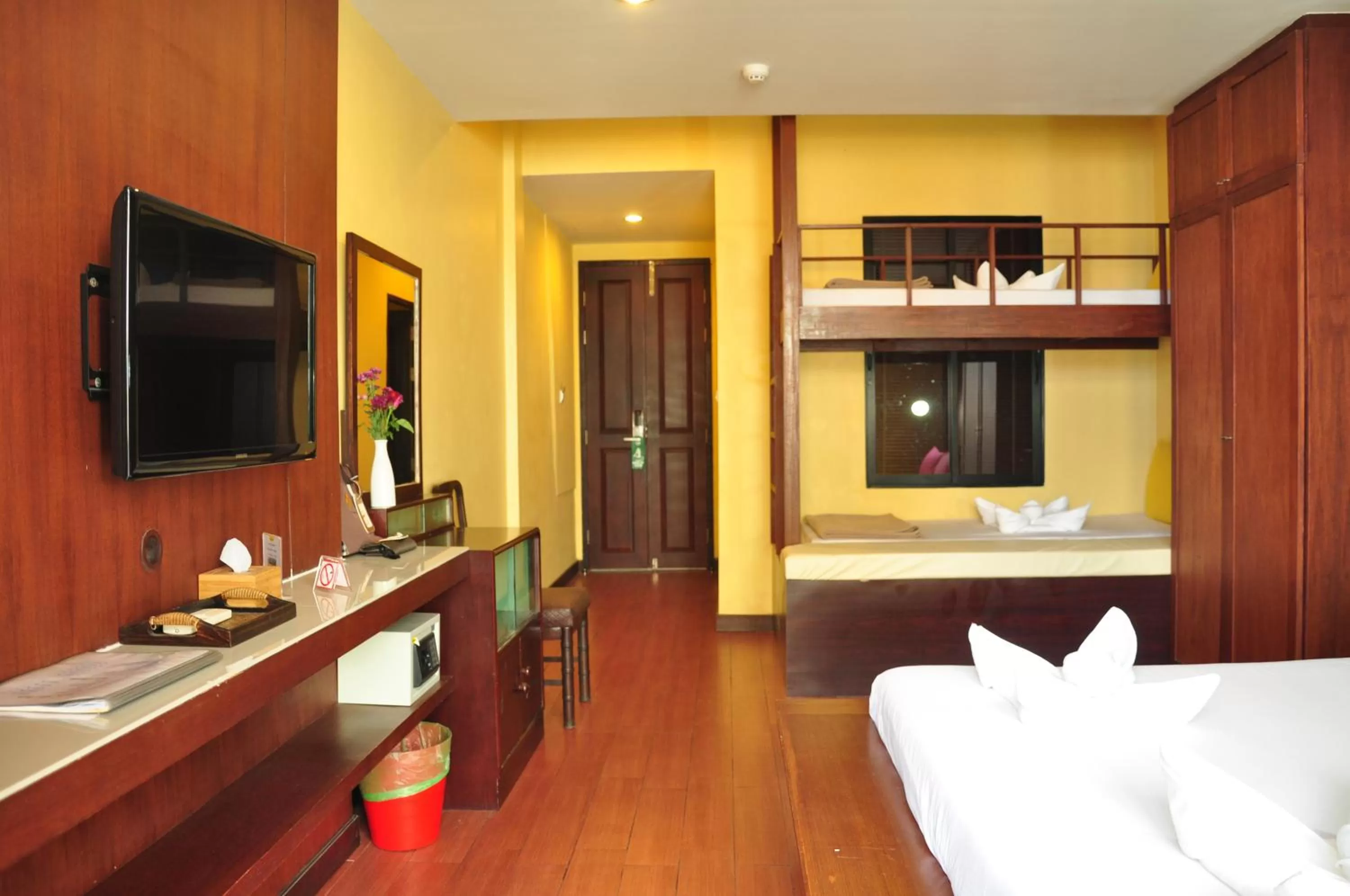 bunk bed, Bed in Sabye Bangkok