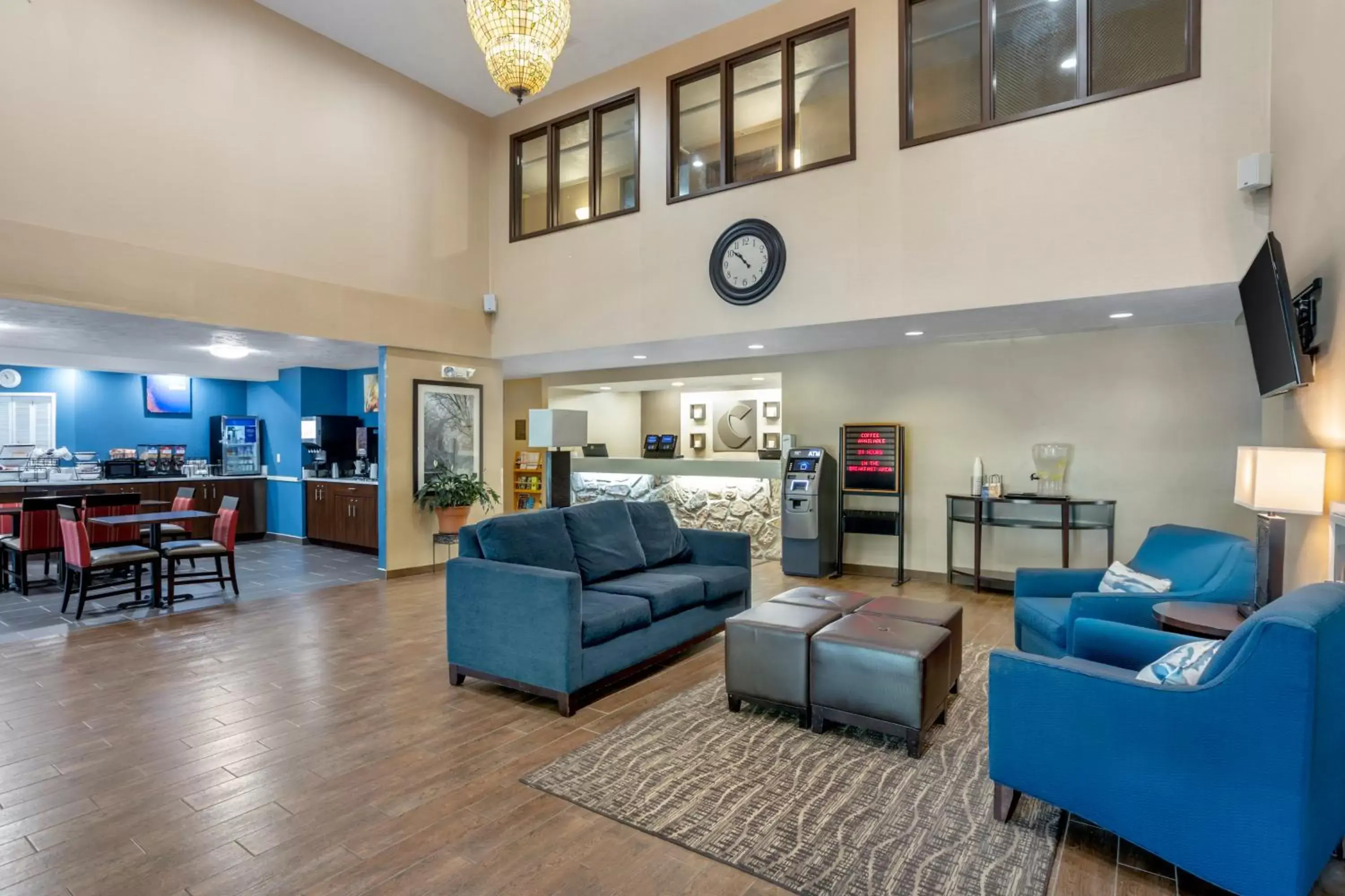 Lobby or reception, Seating Area in Comfort Inn Huntingdon