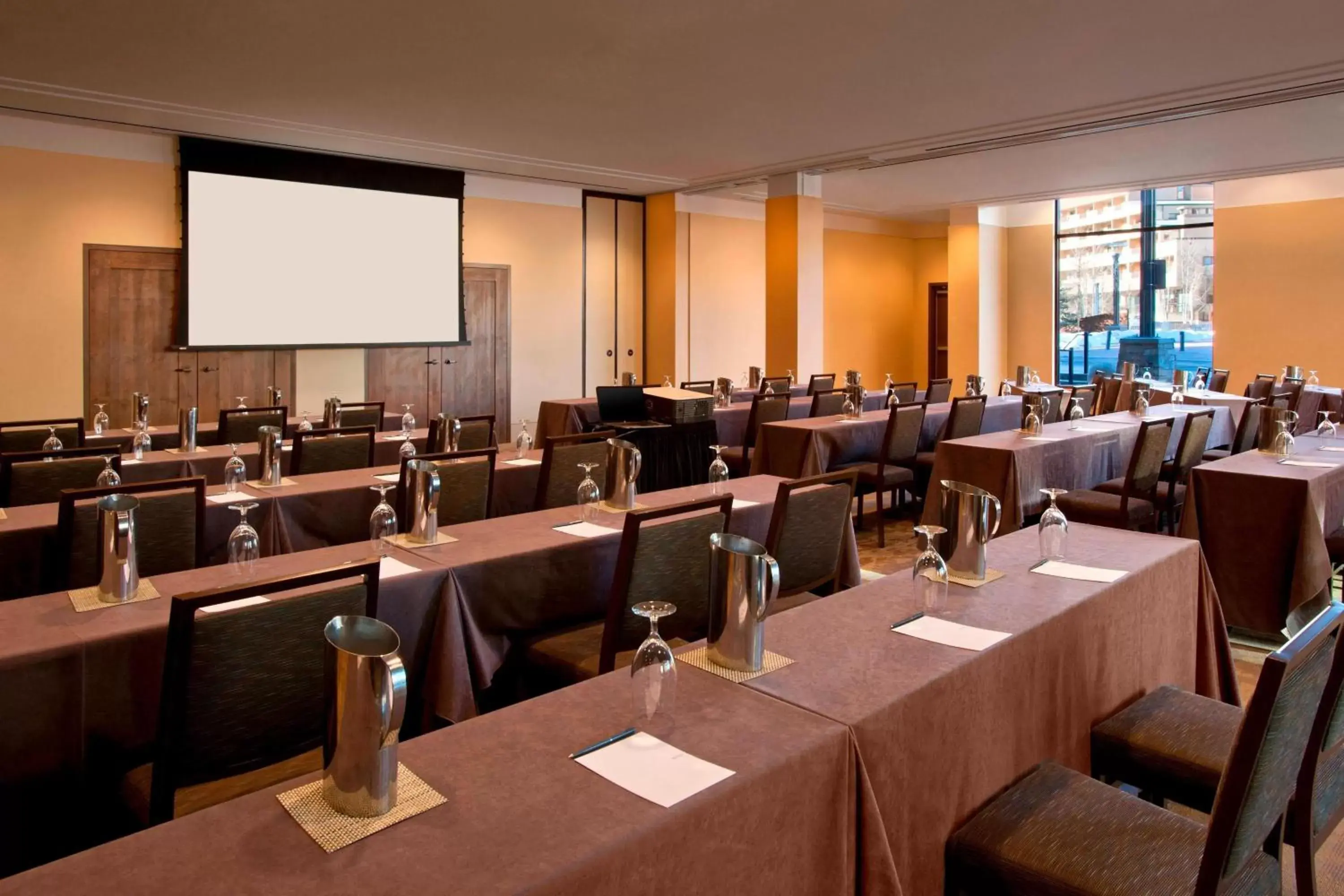 Meeting/conference room in The Westin Riverfront Resort & Spa, Avon, Vail Valley