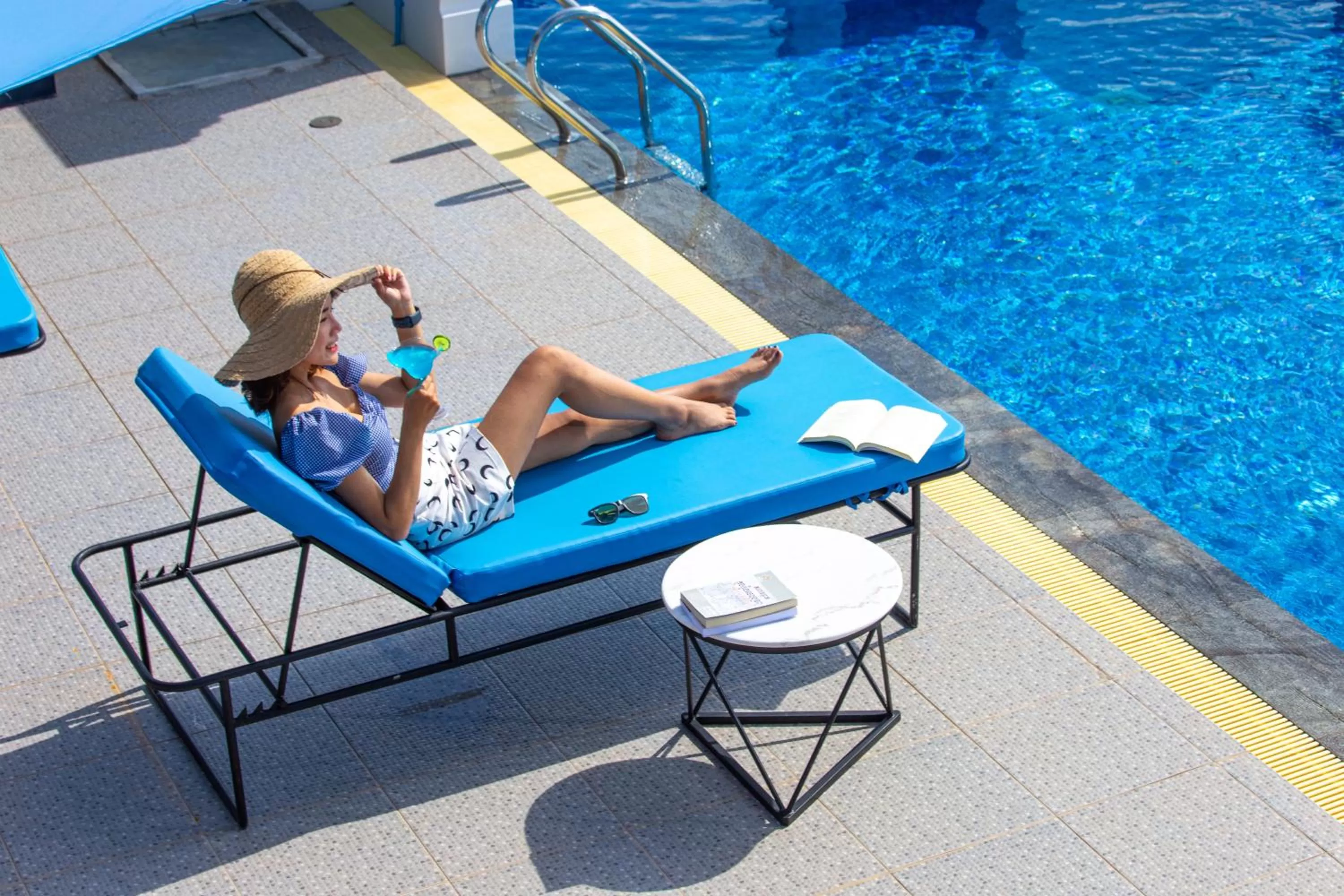 Swimming Pool in Homewood Hotel