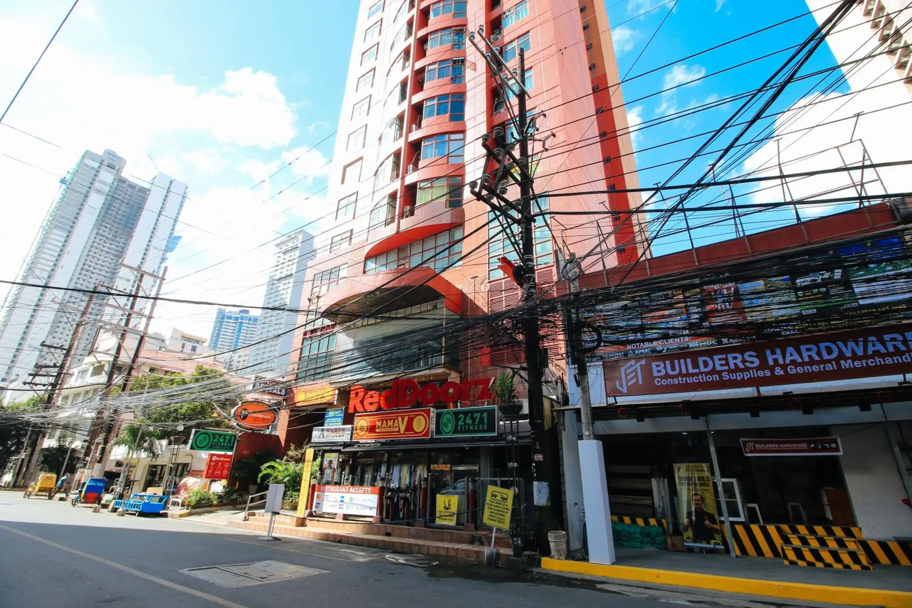 Facade/entrance in RedDoorz The Providence Tower - Vaccinated Staff