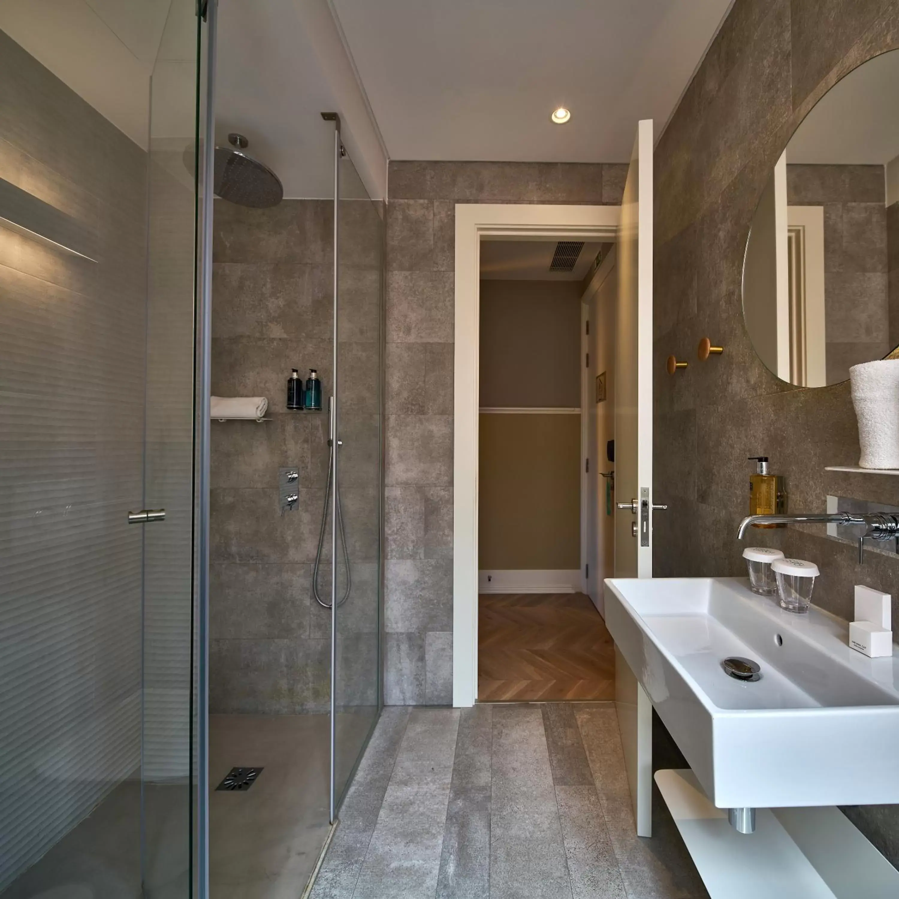 Shower, Bathroom in My Story Hotel Tejo