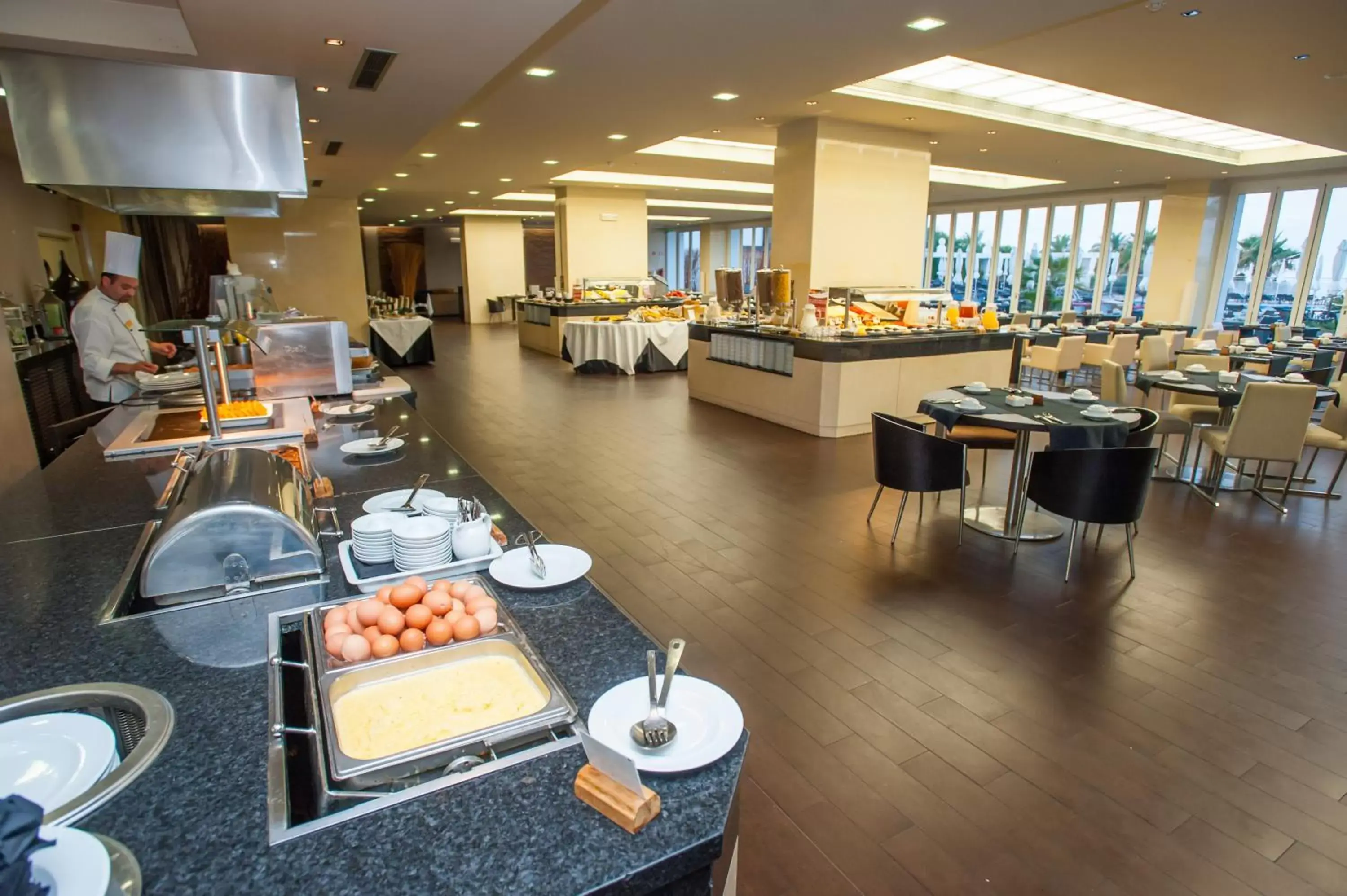 Buffet breakfast in Melia Madeira Mare