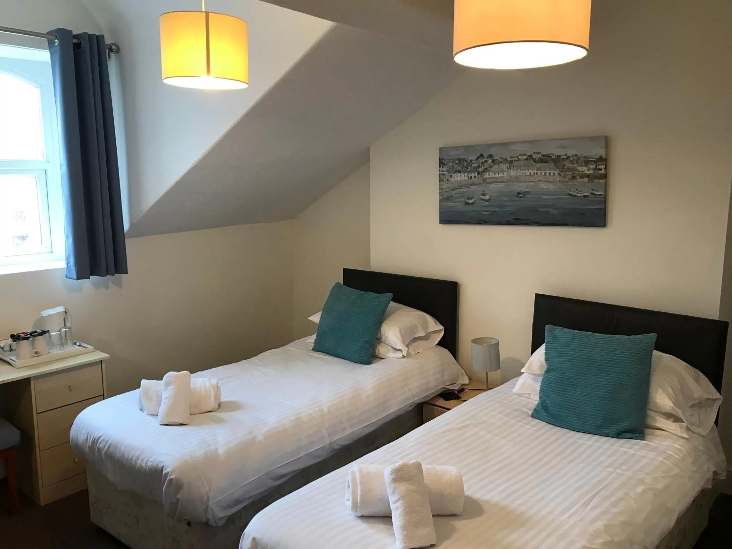 Bedroom, Bed in The Oasis Hotel