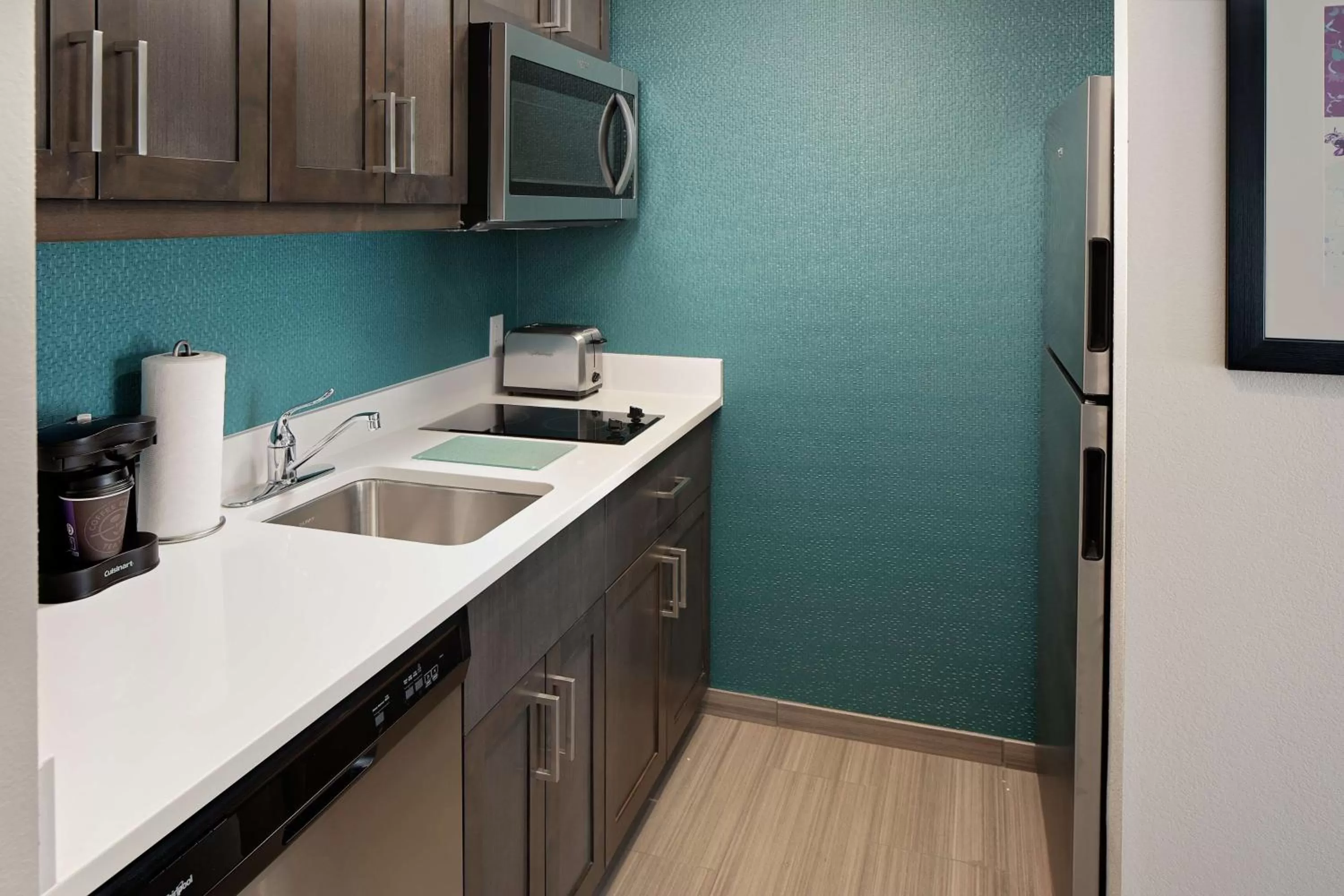 Kitchen or kitchenette in Homewood Suites By Hilton Ronkonkoma