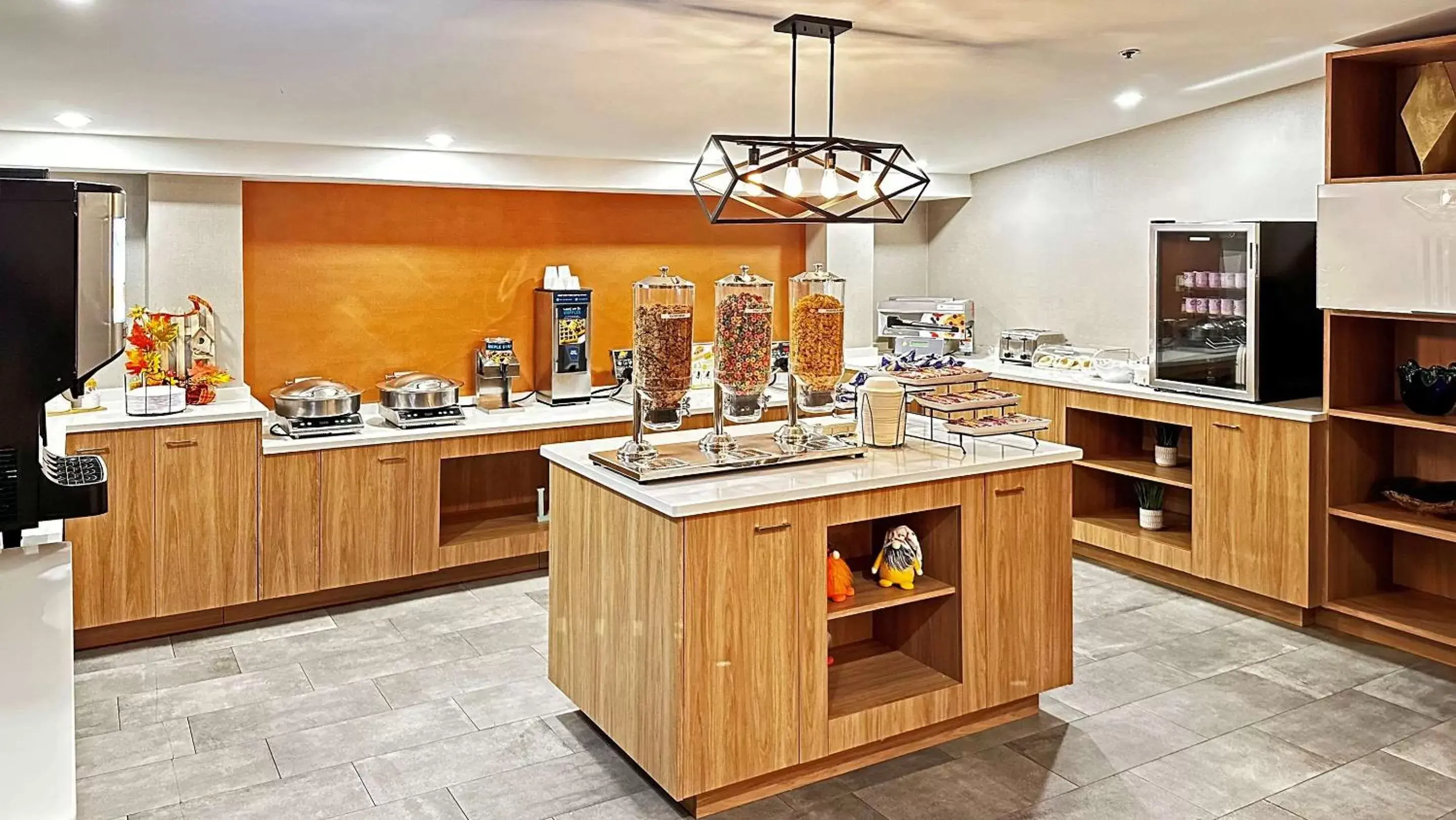 Breakfast in Clarion Inn Breakfast in Clarion Inn