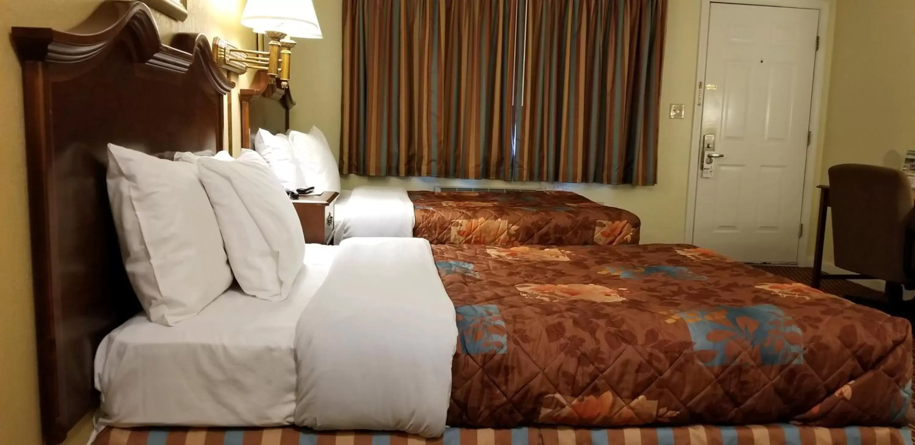 Bed in Scottish Inns Sturbridge Bed in Scottish Inns Sturbridge