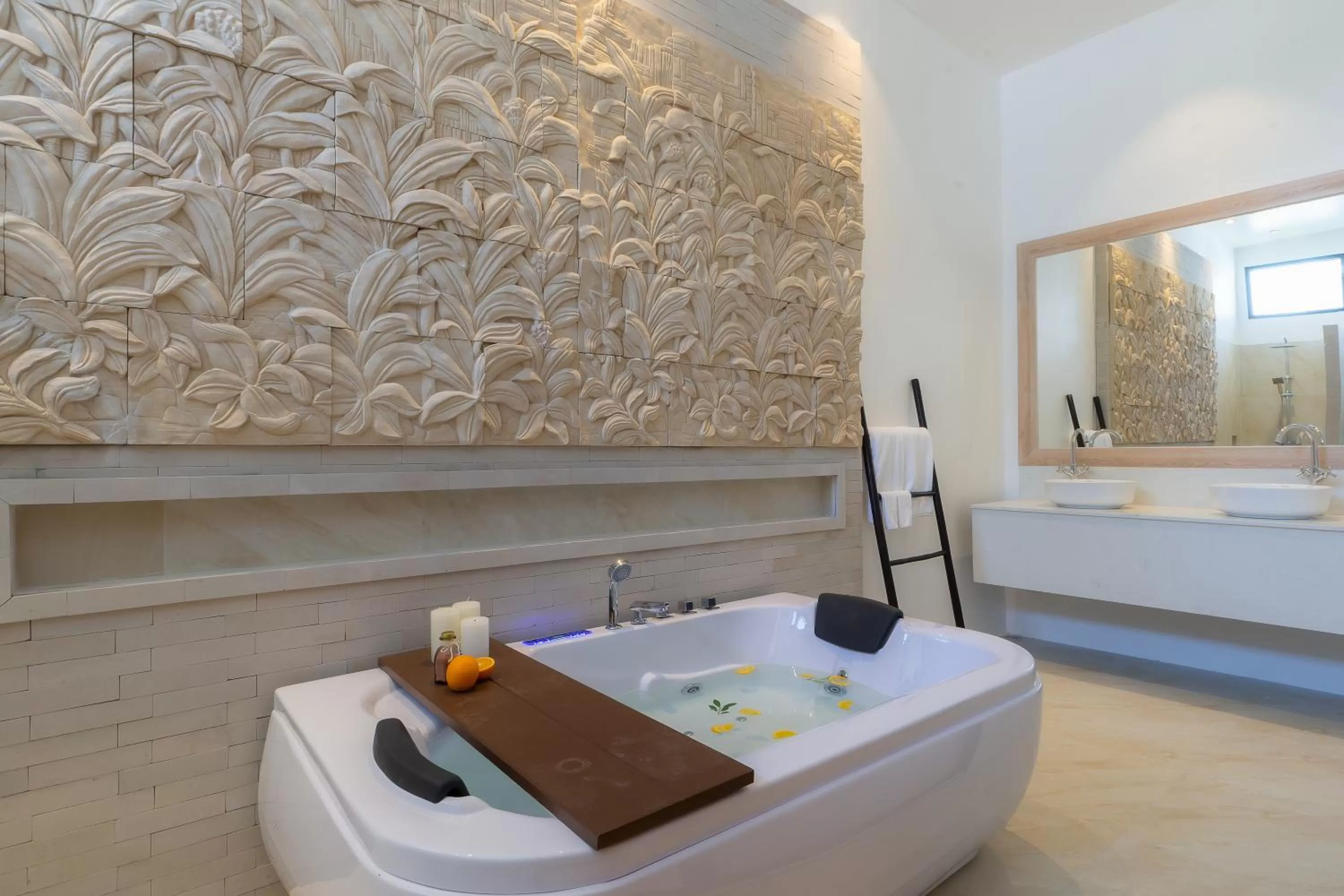 Bath in Dhevan Dara Resort & Spa Hua Hin - Pool Villa
