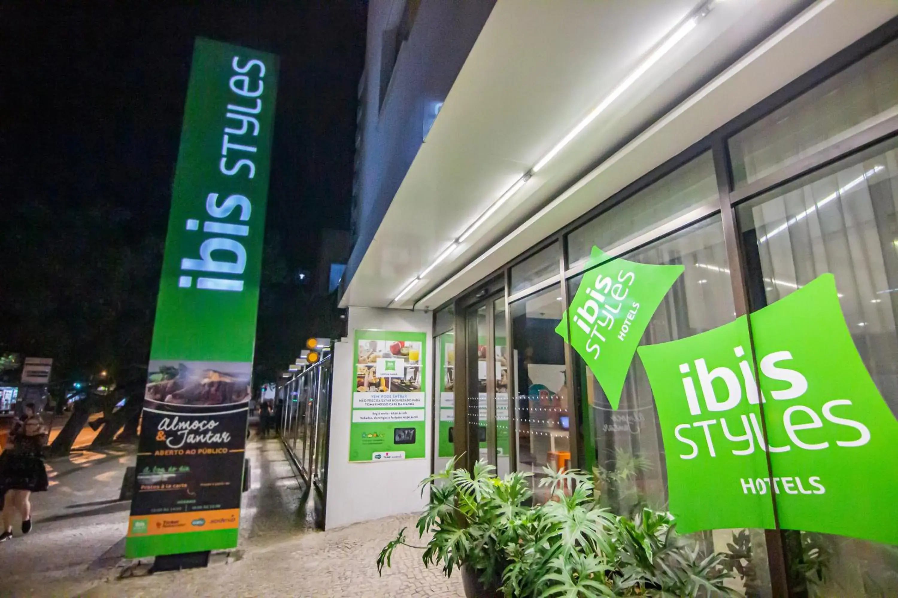 Facade/entrance, Property Logo/Sign in Ibis Styles RJ Botafogo