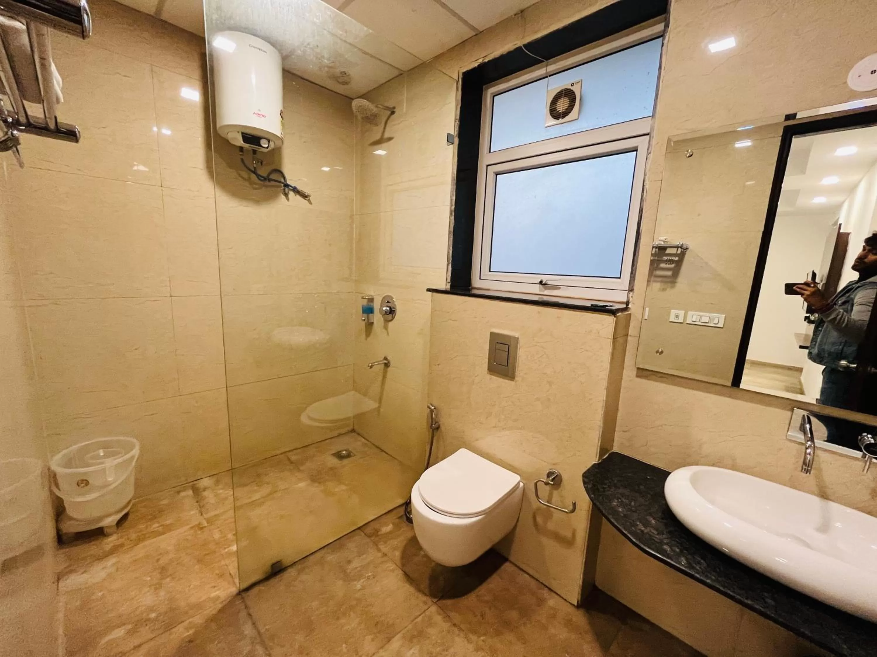 Shower in Hotel Capitol Hills - Greater Kailash Delhi