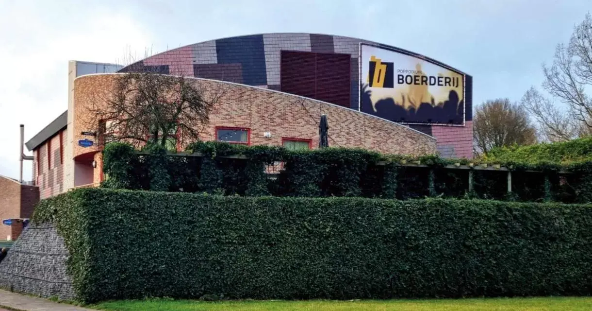 Nearby landmark, Property Building in B&B de Koepeltjes