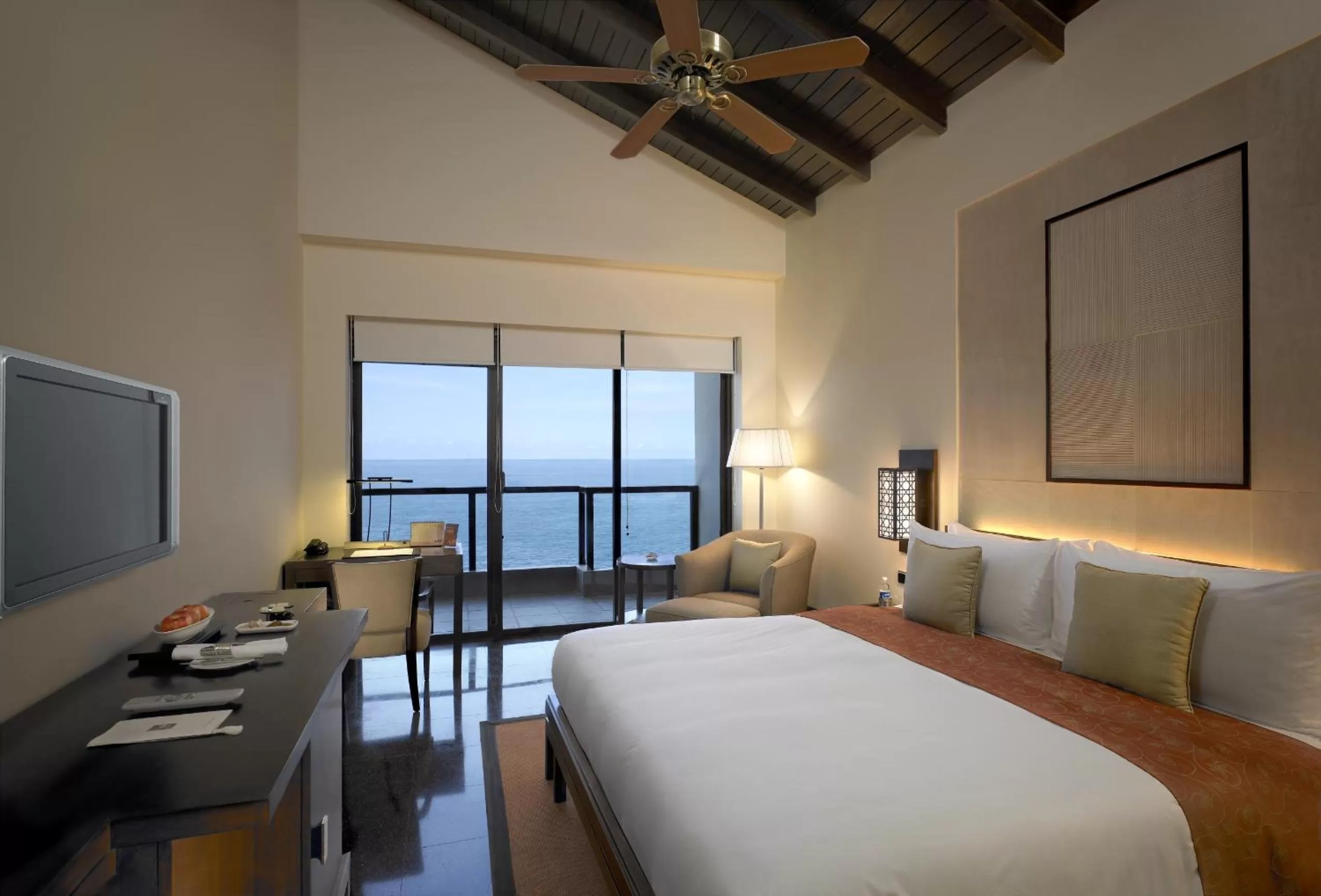 Sea view, Bed in The Leela Kovalam, A Raviz Hotel