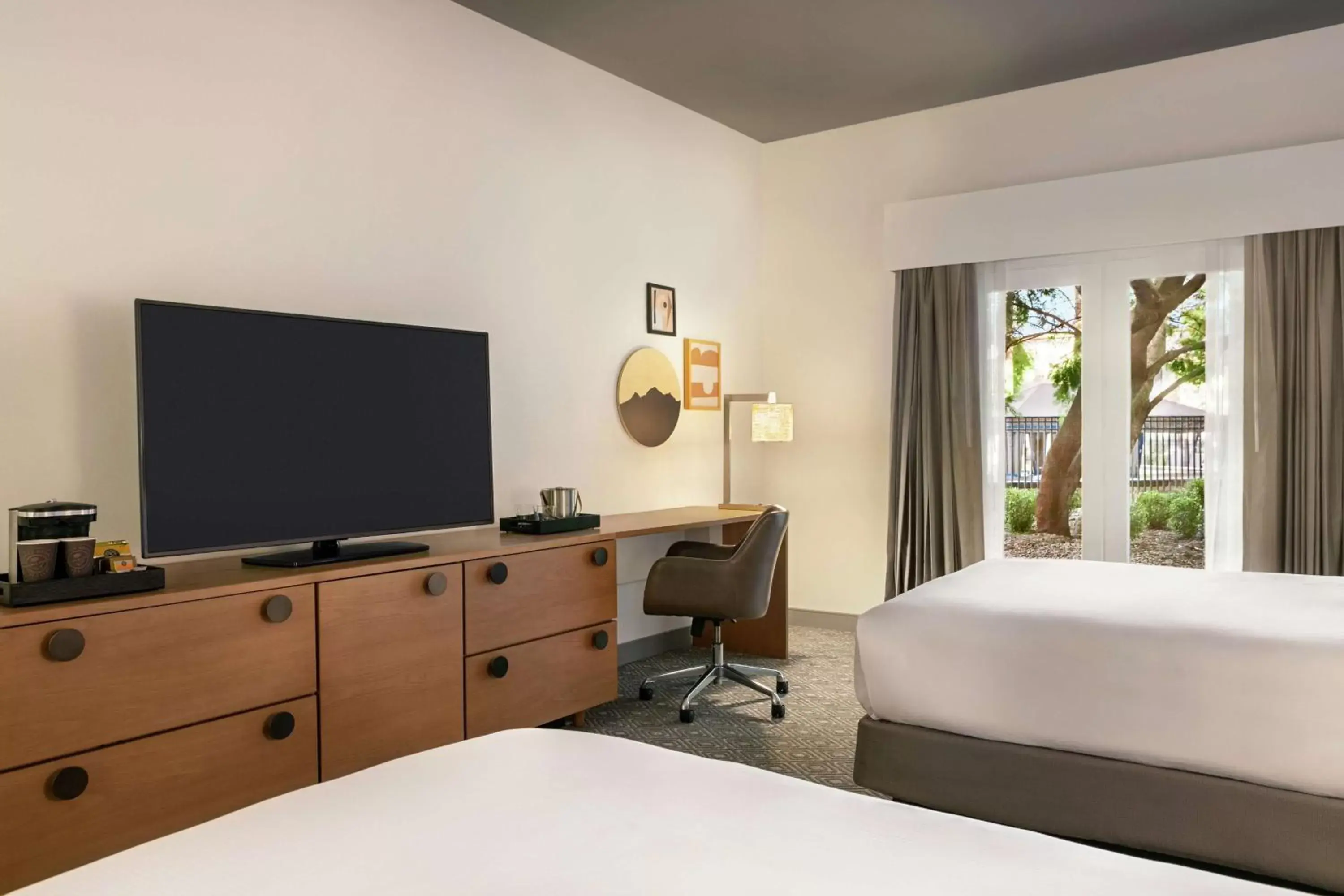 Bedroom, Bed in Hilton Scottsdale Resort & Villas