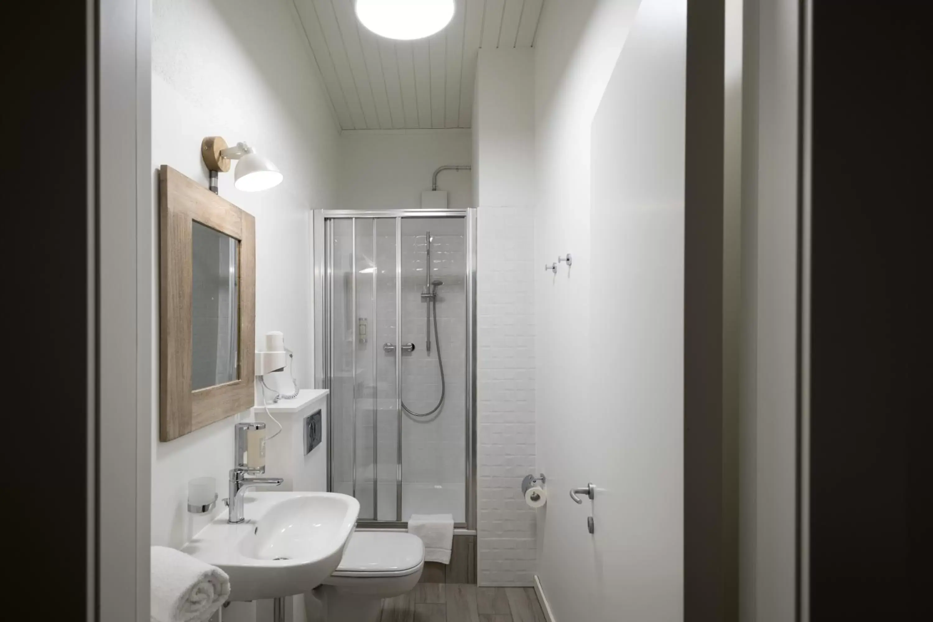 Shower, Bathroom in CP Resort