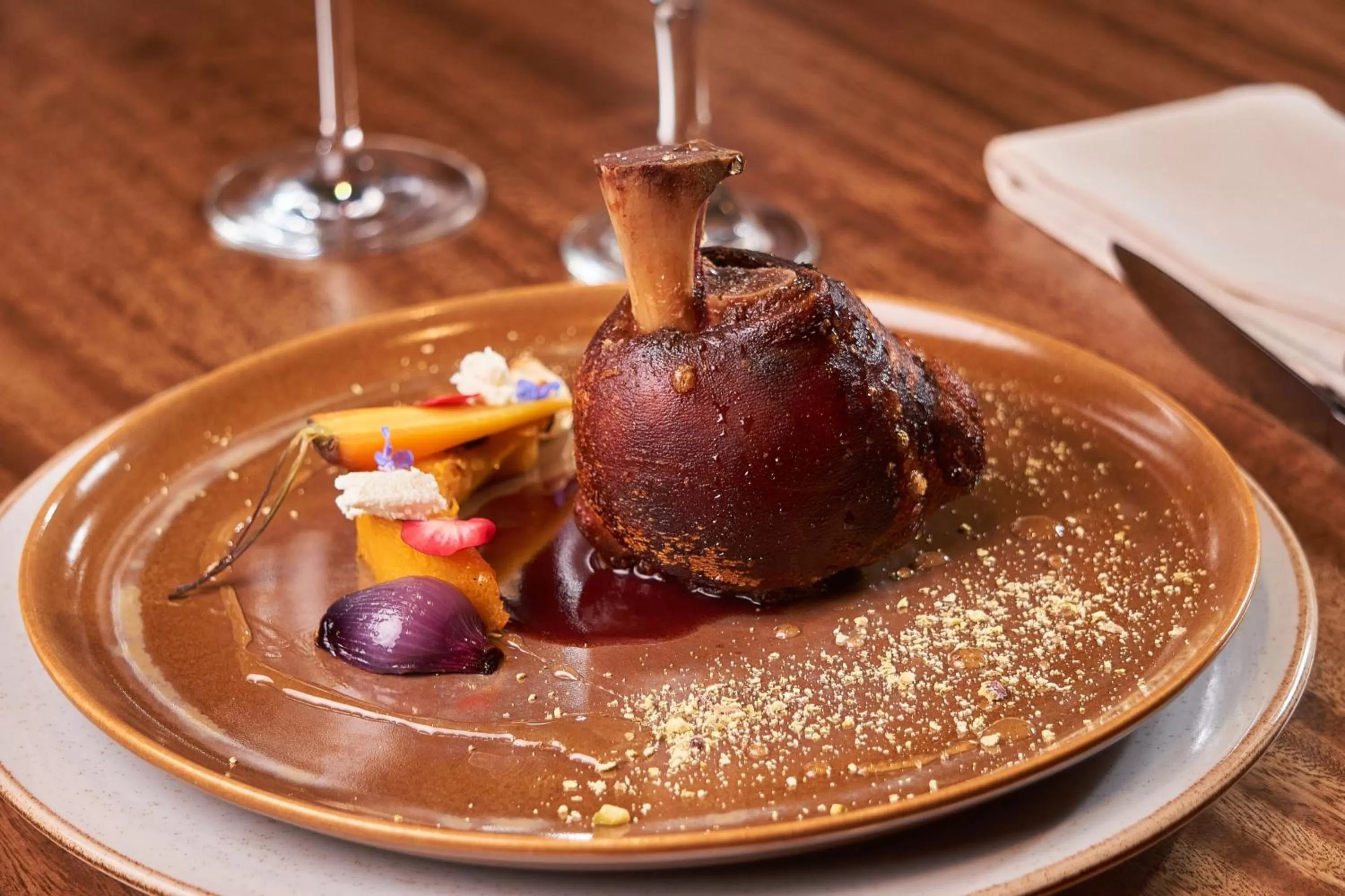 Restaurant/places to eat in JW Marriott Quito