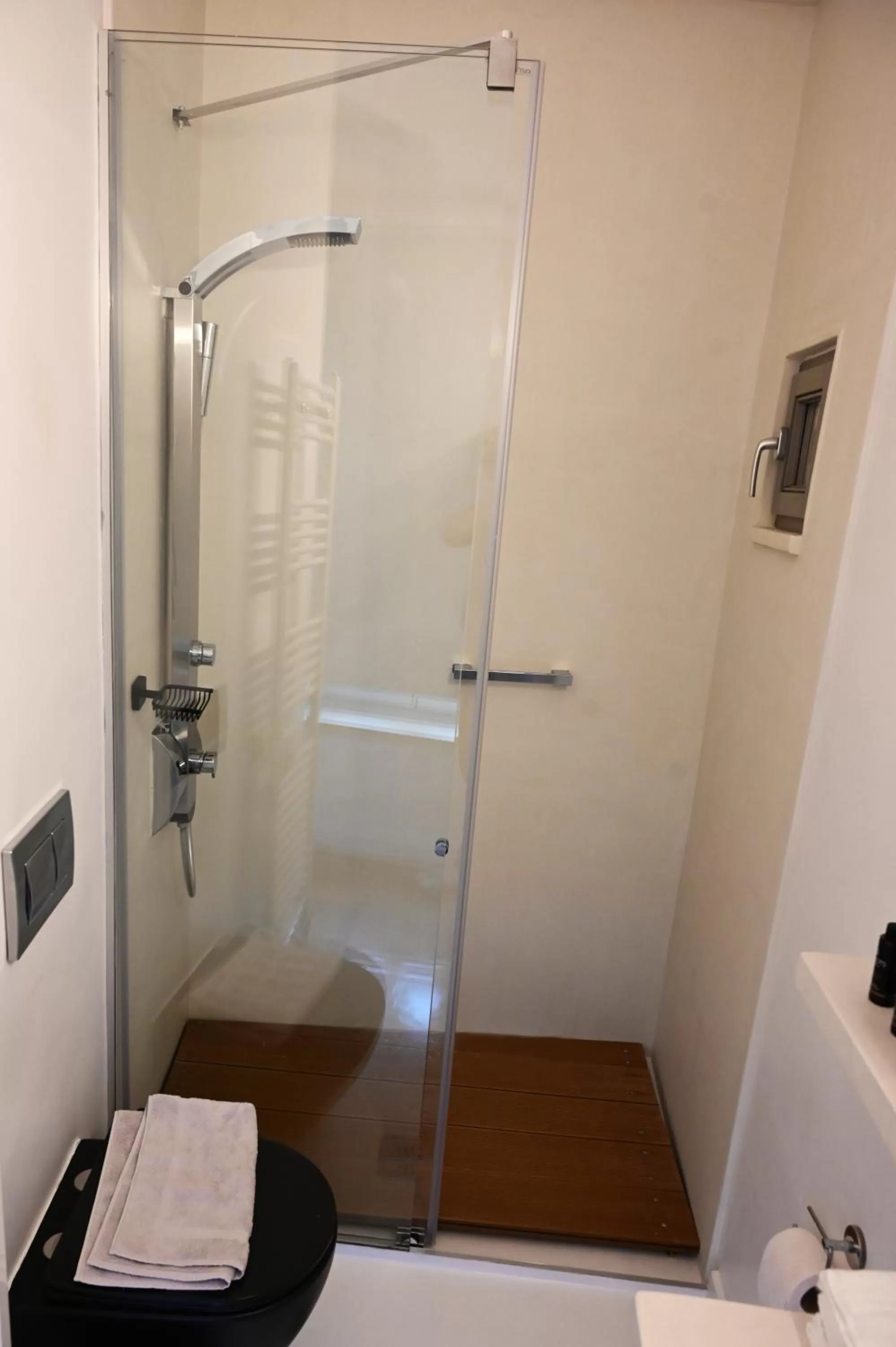 Property building, Bathroom in Clocktower Luxury Suites