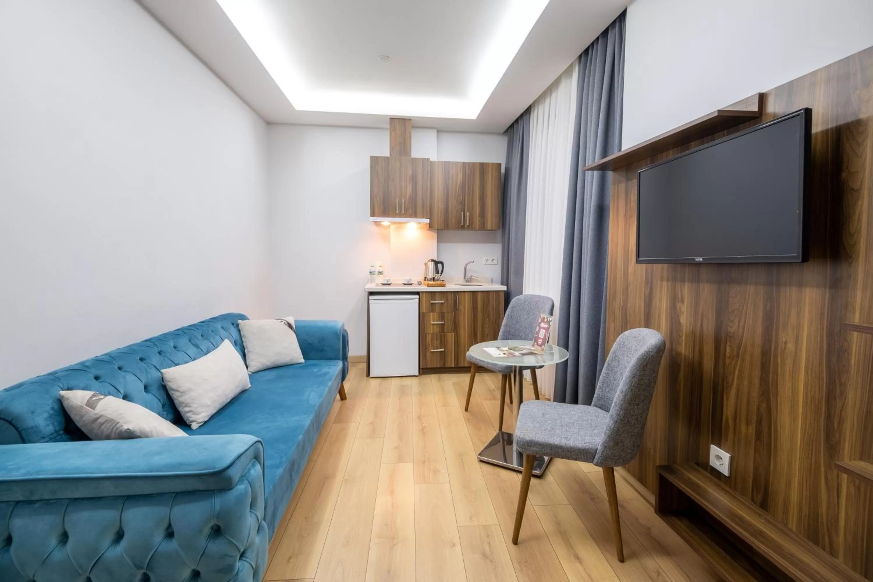 Communal lounge/ TV room, Seating Area in Beyzas Hotels & Suites