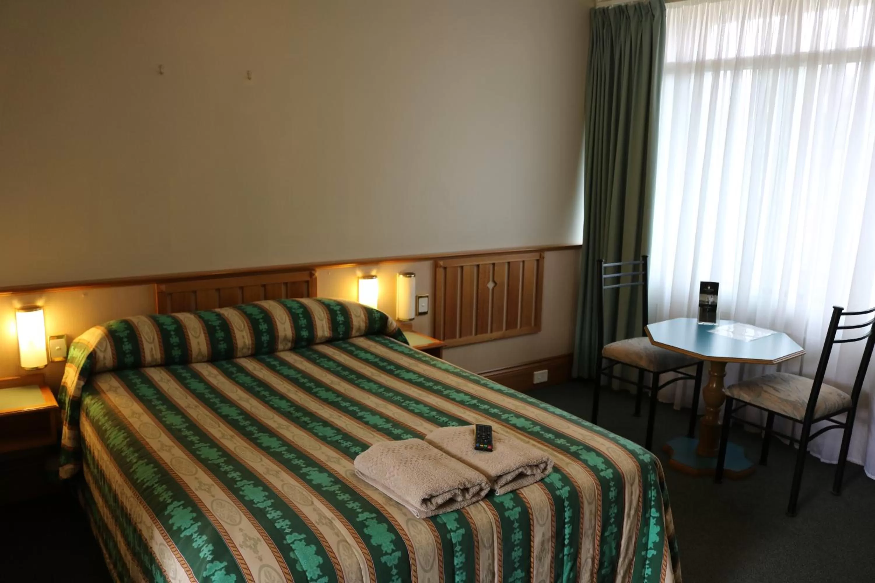 Photo of the whole room, Bed in Hermitage Motel