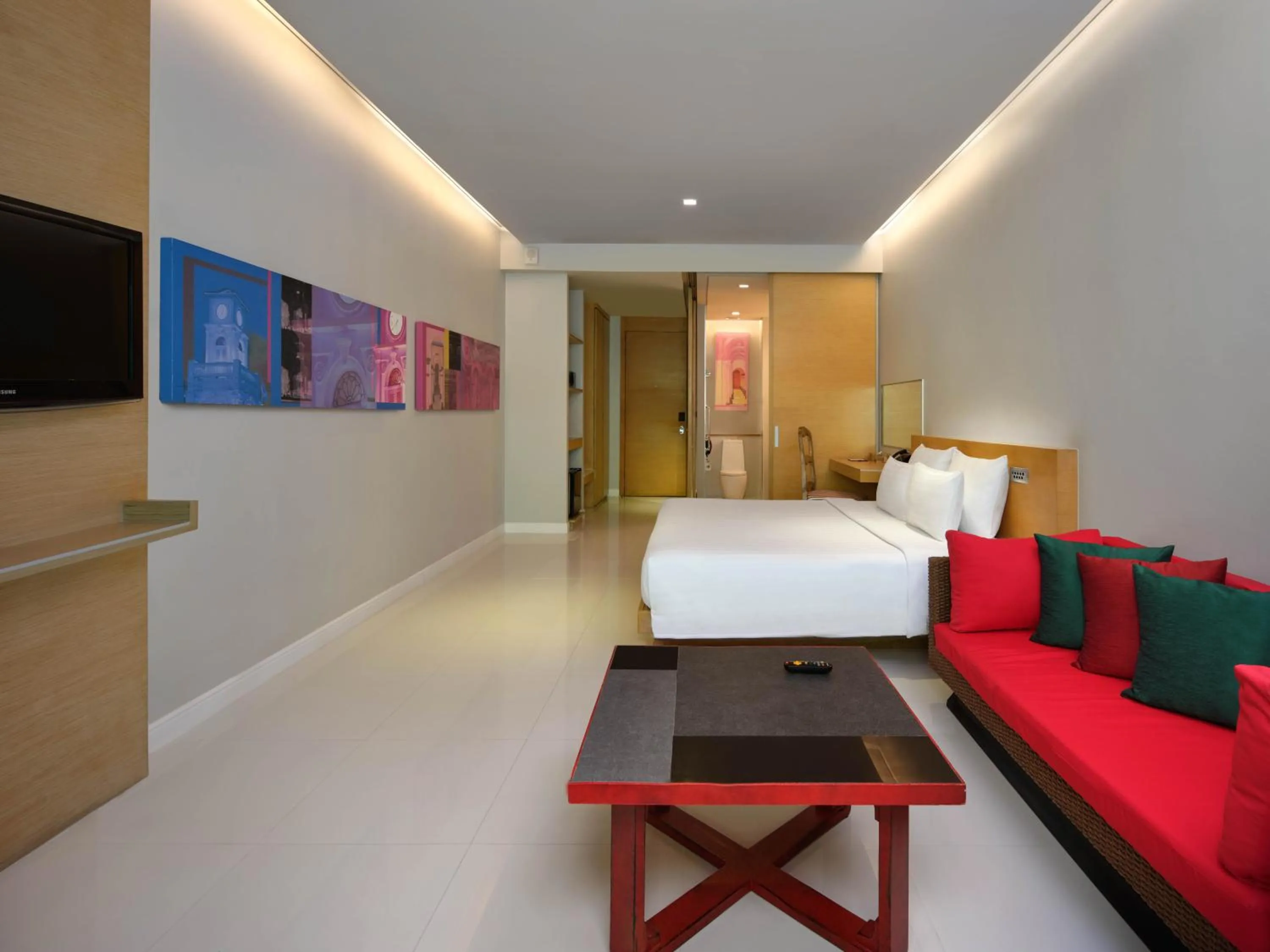 Bathroom, Bed in The Kee Resort & Spa