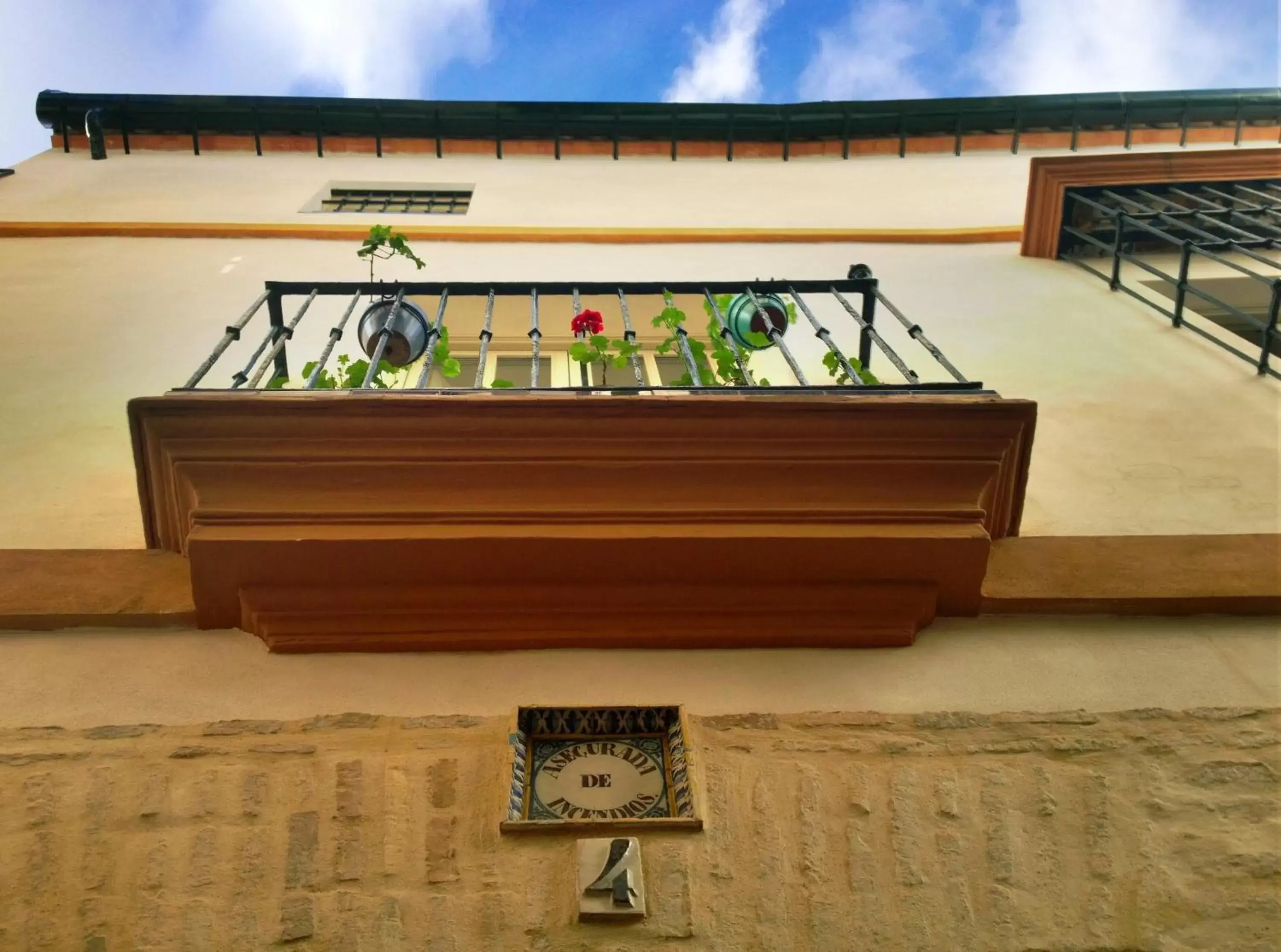 Facade/entrance in Hotel Boutique Casas de Santa Cruz