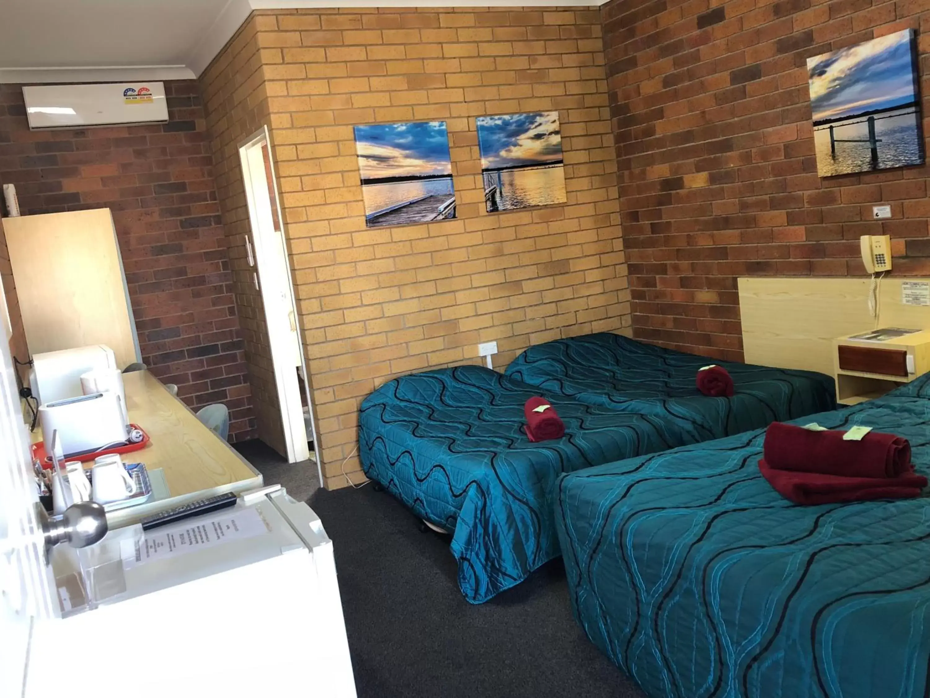 Photo of the whole room, Bed in Glen Innes Lodge Motel