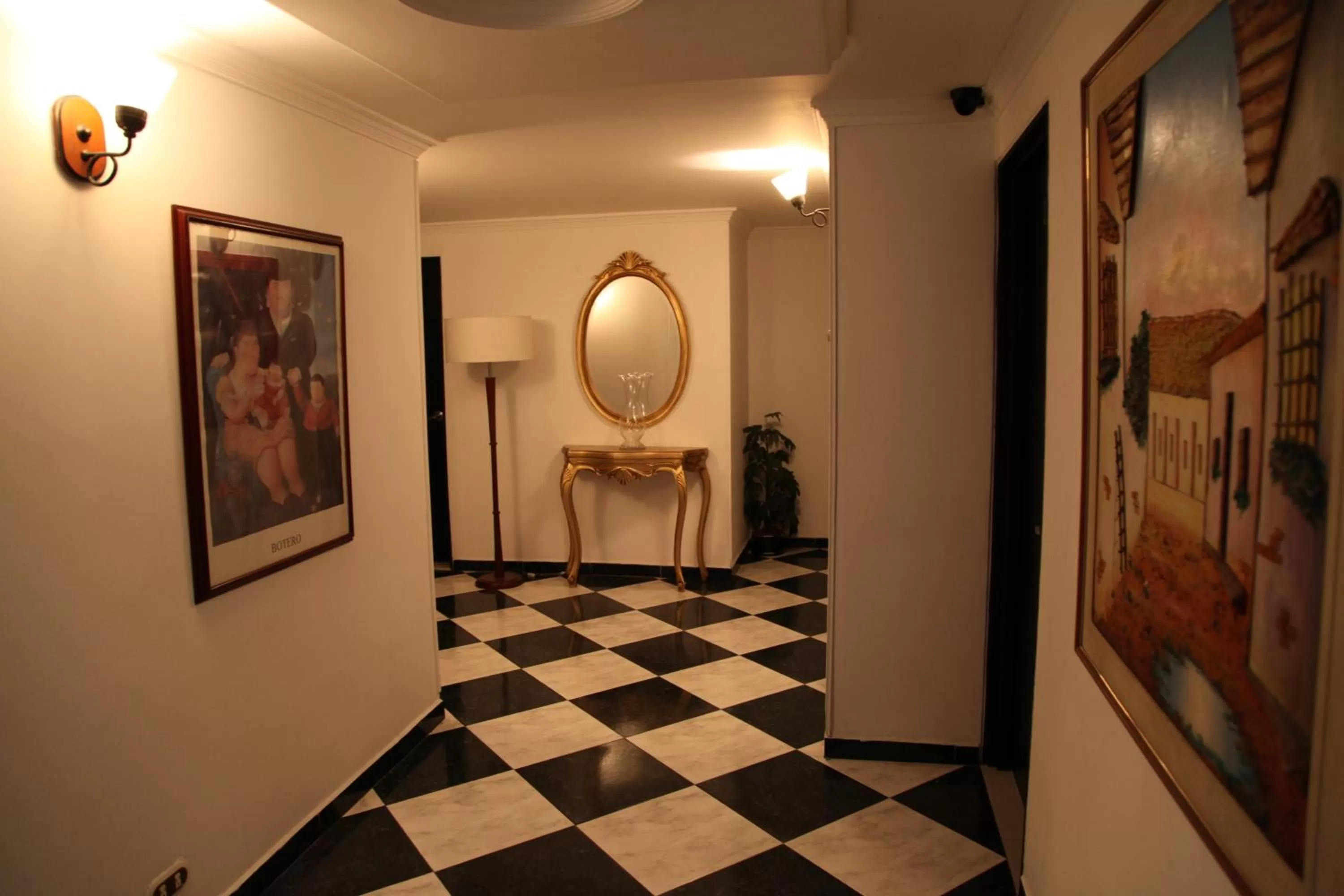 Bird's eye view, Bathroom in Hotel Bogotá Gran Marquez