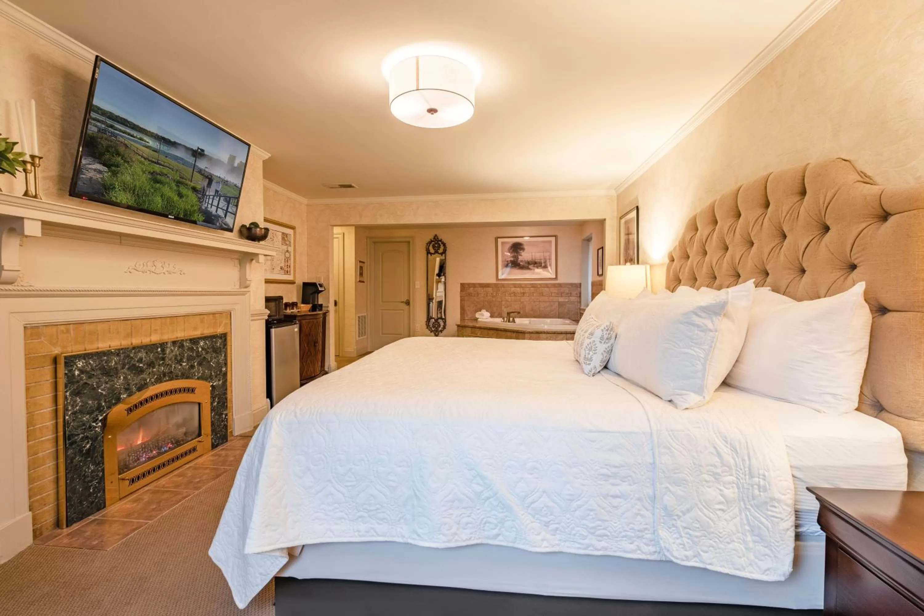 Bed in Red Coach Inn