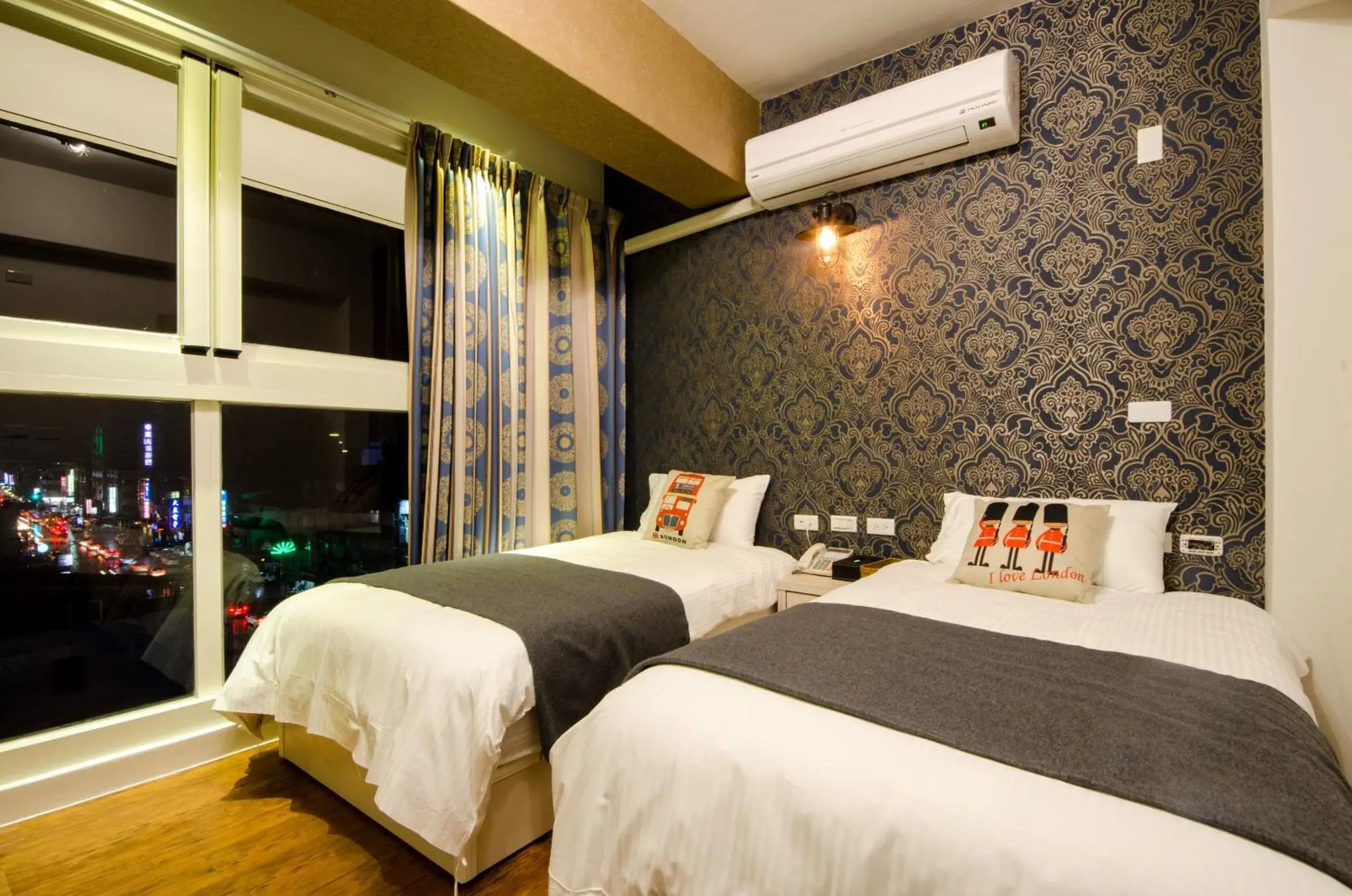 Photo of the whole room, Bed in Successful 168 B&B Photo of the whole room, Bed in Successful 168 B&B