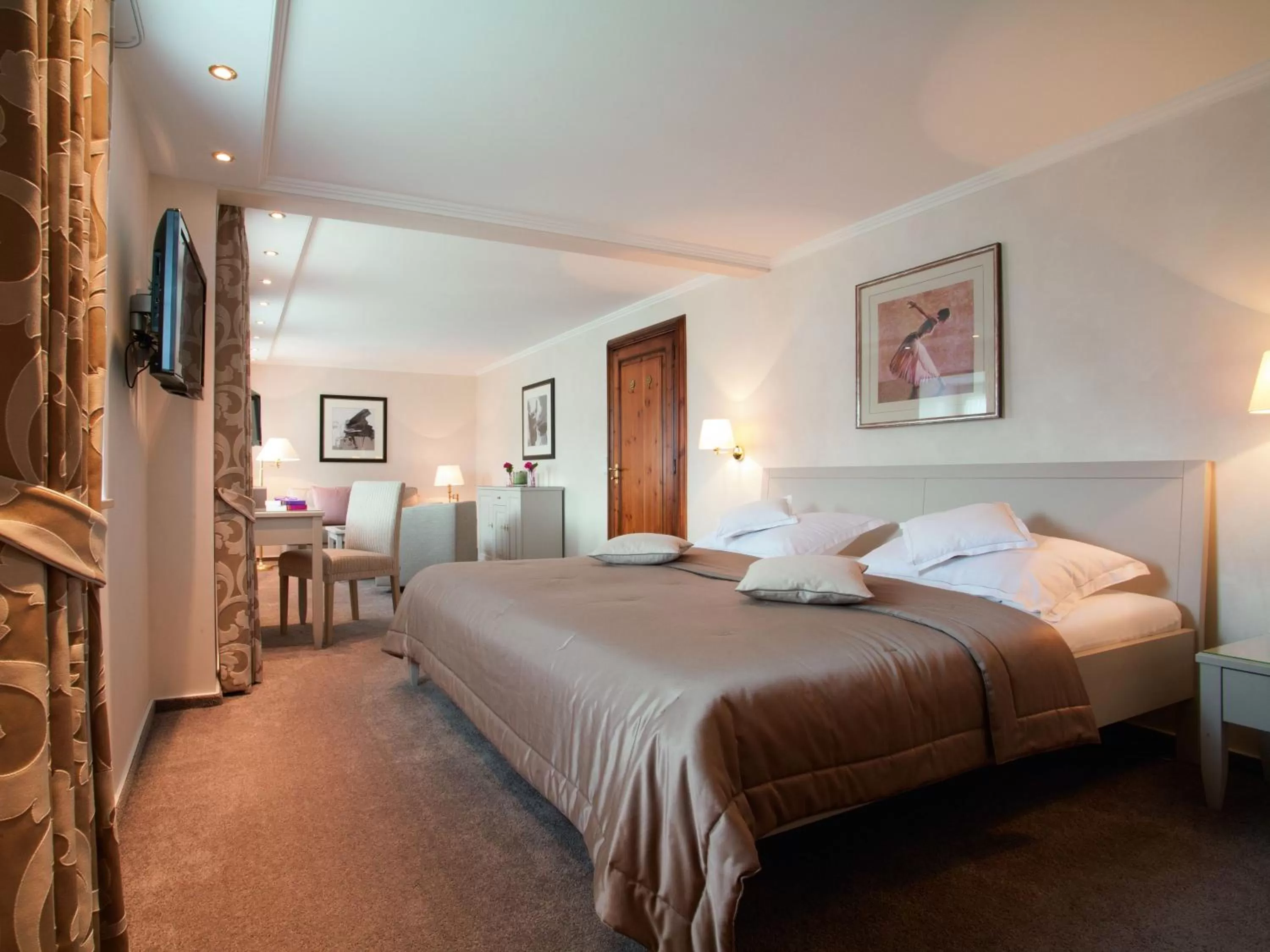 Superior Double Room in Romantik Berghotel Astenkrone