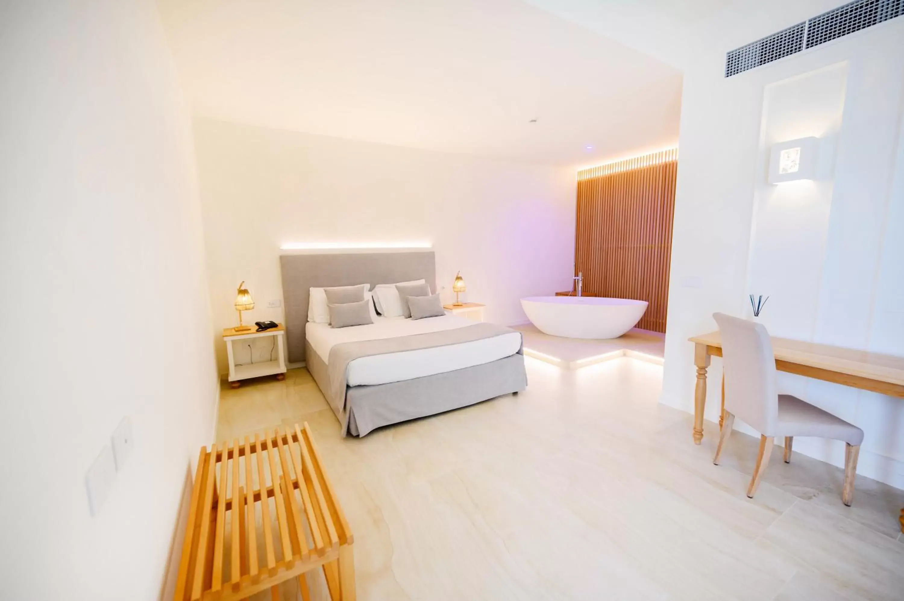 Photo of the whole room, Bed in Regiohotel Manfredi Photo of the whole room, Bed in Regiohotel Manfredi