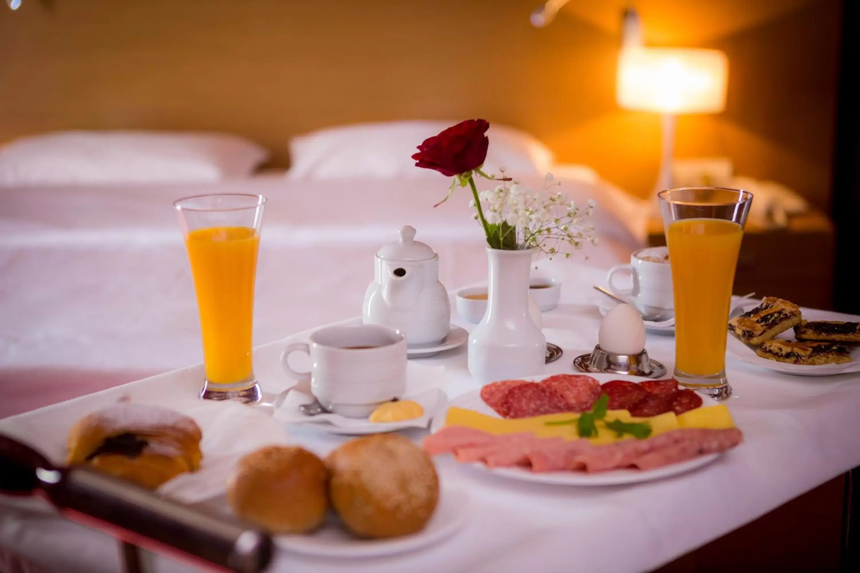 Bedroom, Breakfast in Hotel Colosseo & Spa