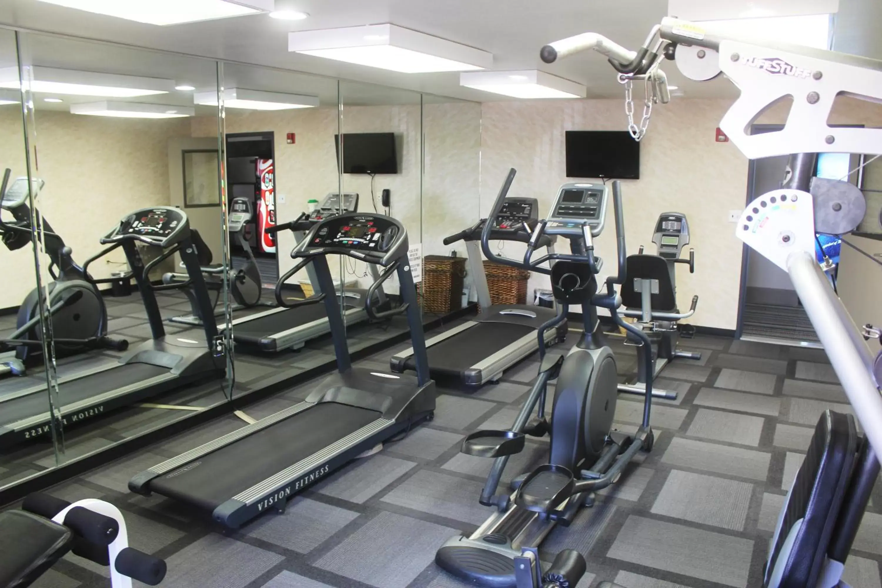 Fitness centre/facilities, Fitness Center/Facilities in Country Inn & Suites by Radisson, Lackland AFB (San Antonio), TX