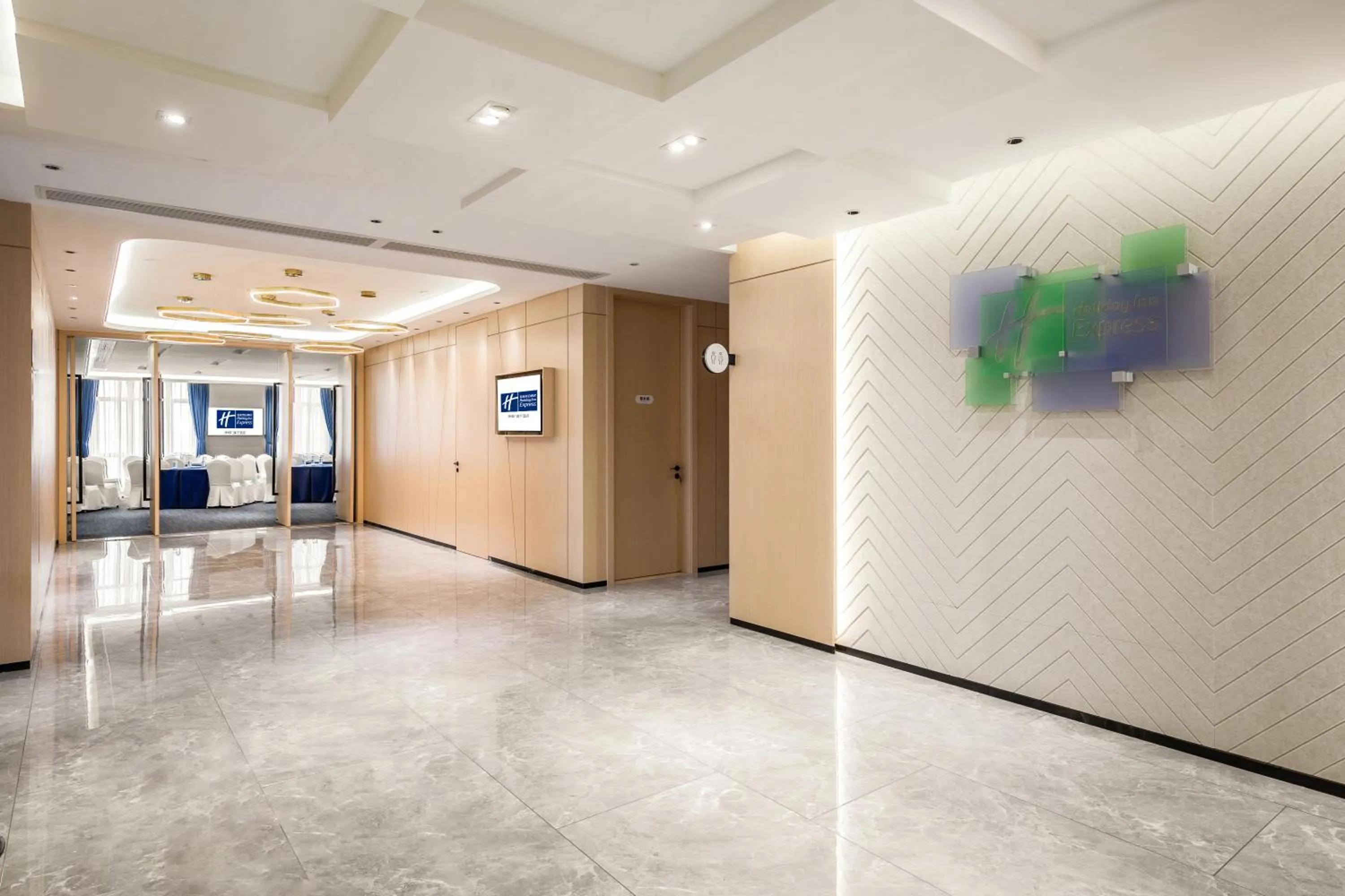 Lobby or reception in Holiday Inn Express Jinjiang Anhai by IHG