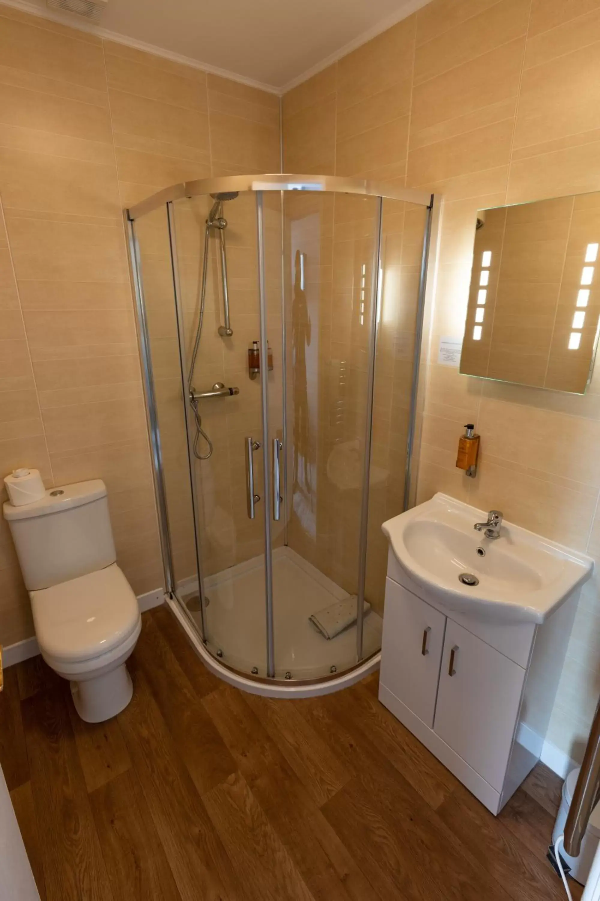 Bathroom in The Resolution Hotel