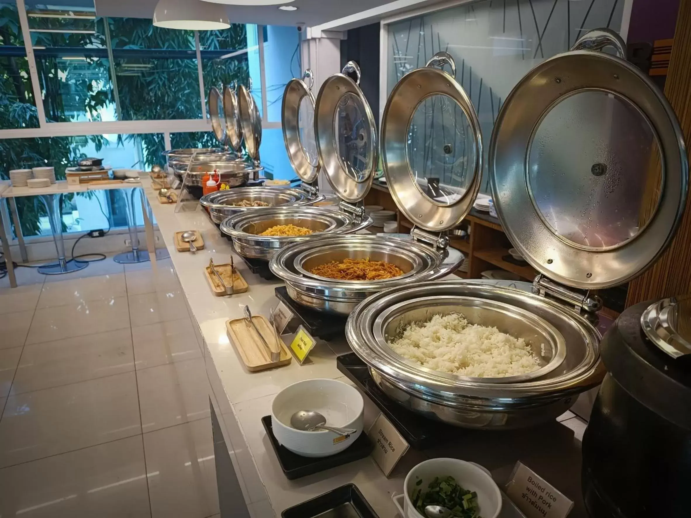 Restaurant/places to eat in Nimman Mai Design Hotel Chiang Mai - SHA Plus