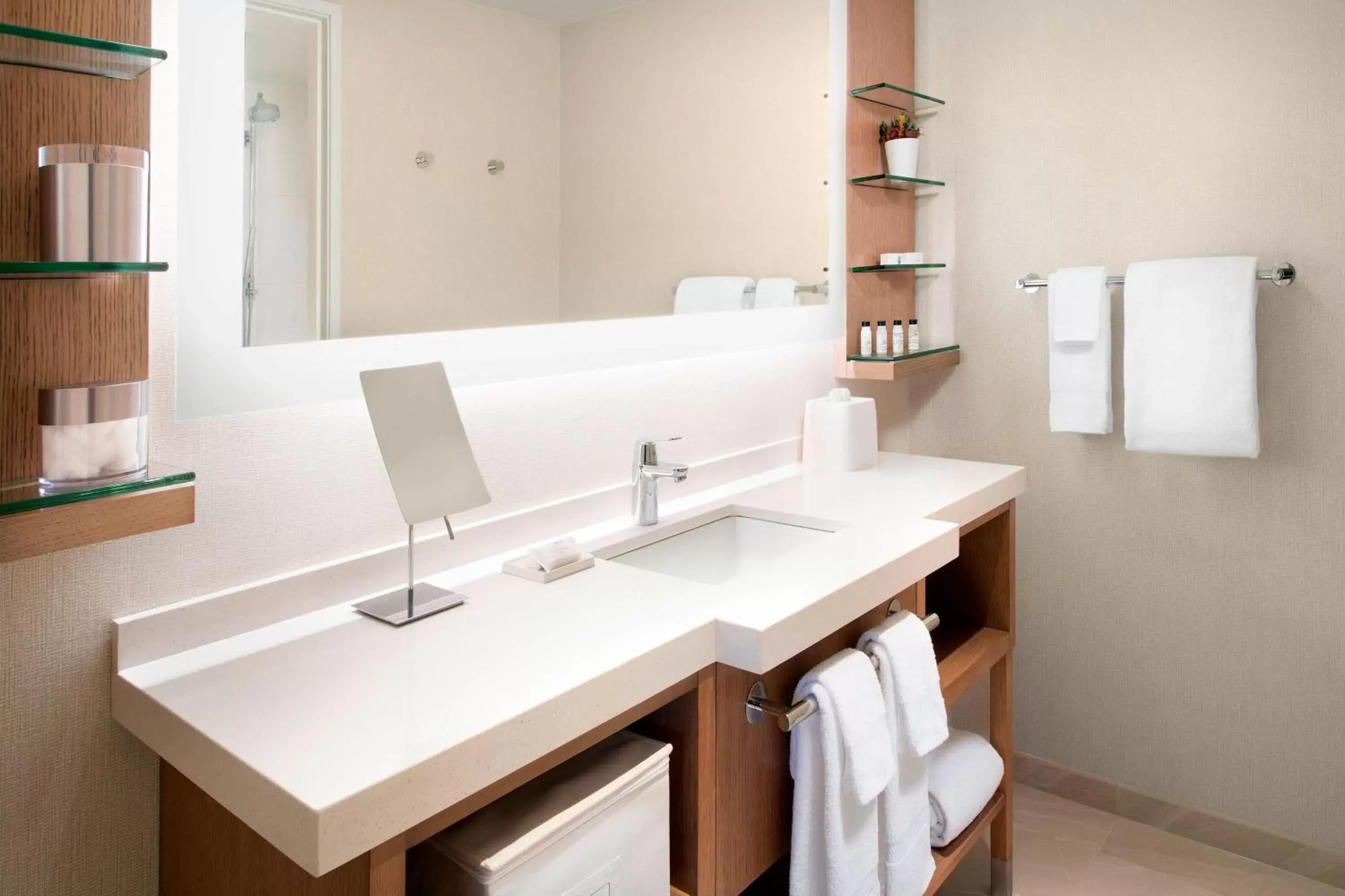 Bathroom in Delta Hotels by Marriott Seattle Everett
